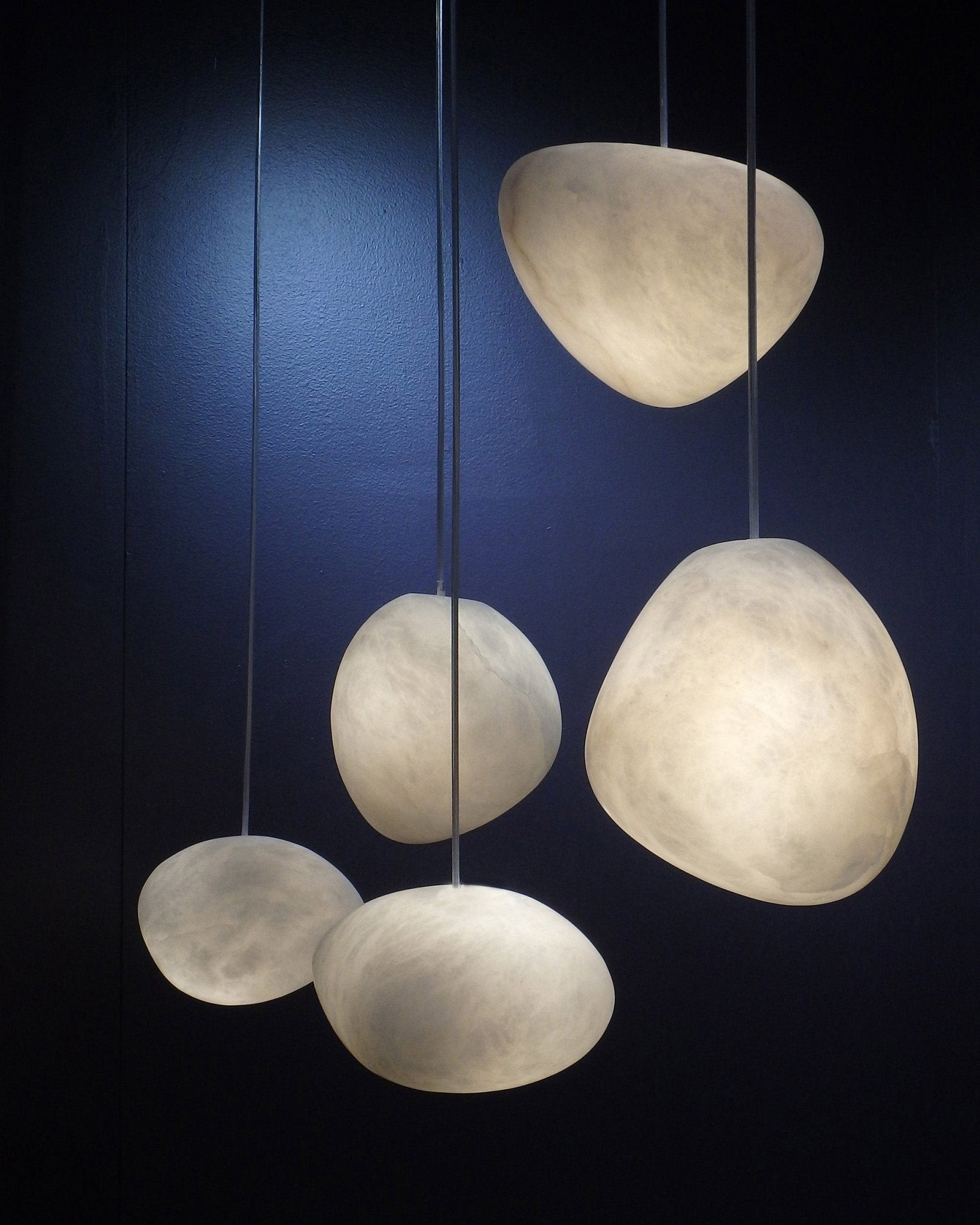 Pebbles Alabaster Pendant Lamp M439