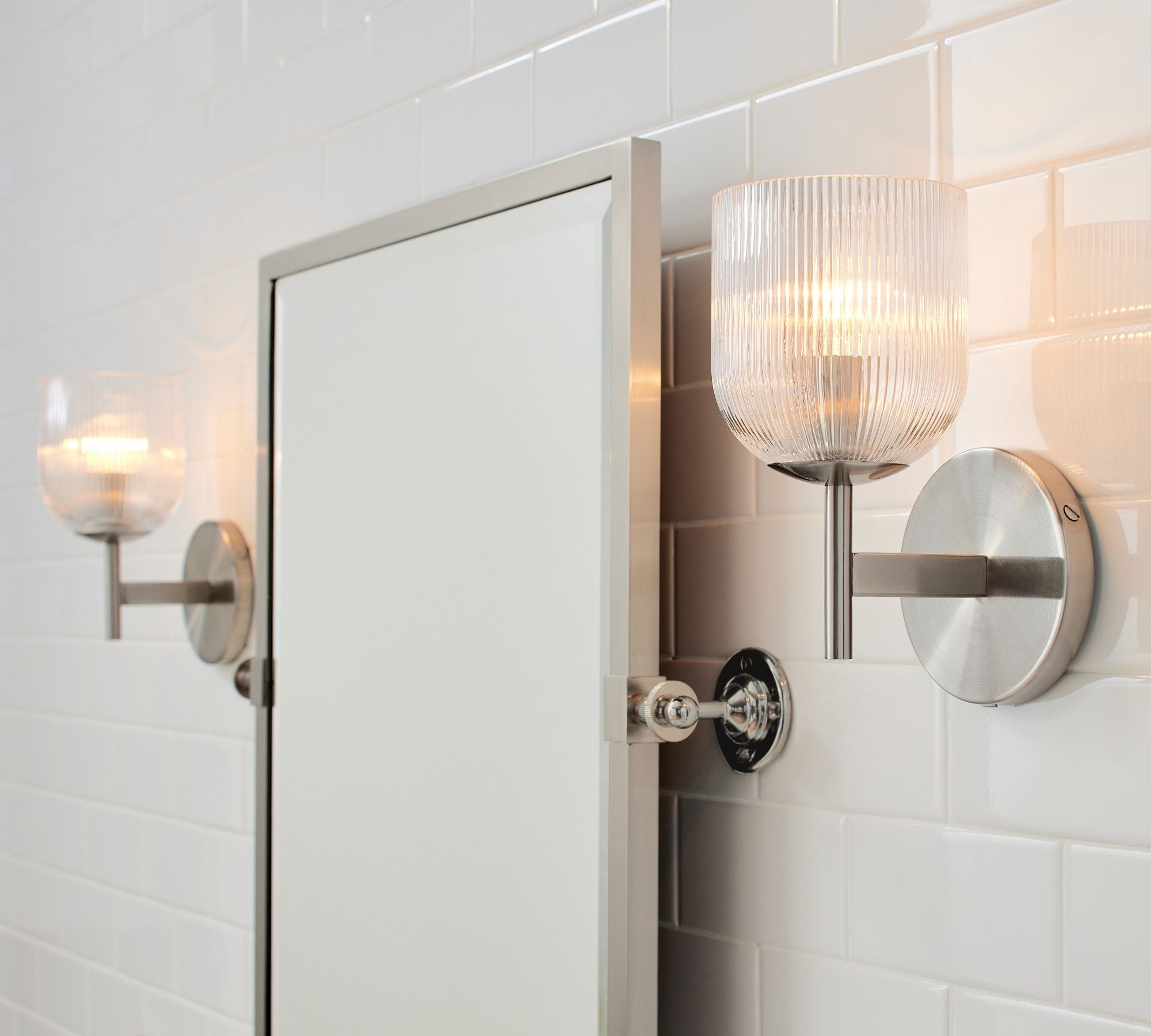 Bravira Ribbed Glass Sconce - Metal Wall Light with Clear Glass Shade T074