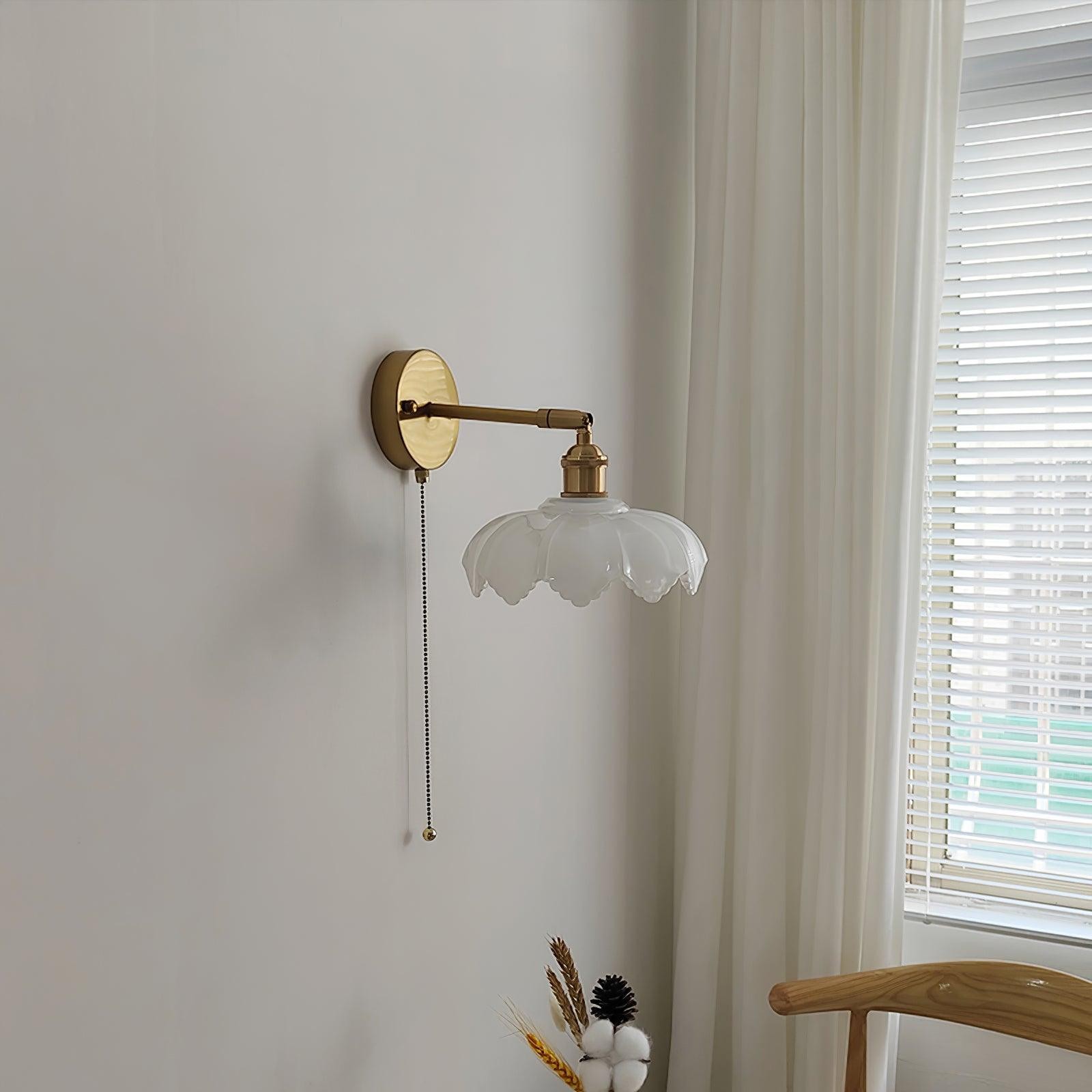 Lotus Rotatable Wall Lamp M459