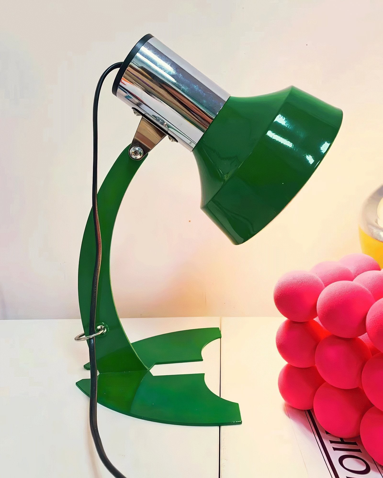 Fish Tail Arch Table Lamp M05