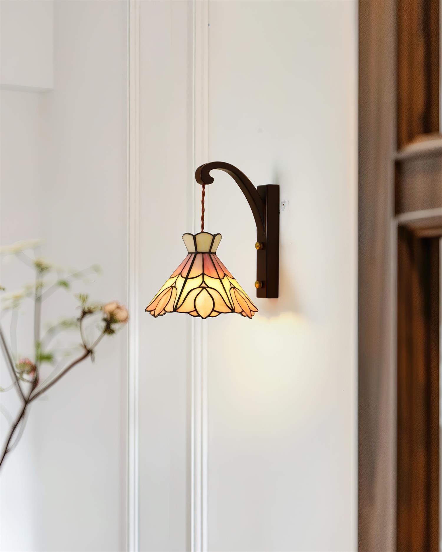 Serena Tiffany Plug In Wall Lamp D60