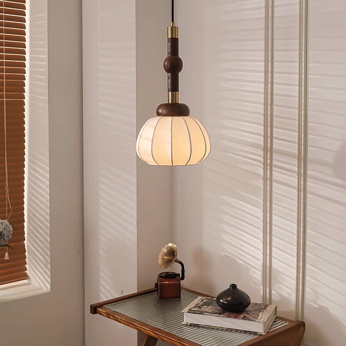 Silk Globe Pendant Lamp M515