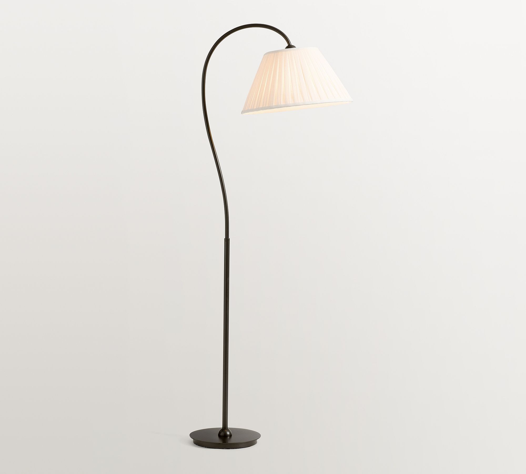 Luvora Pleated Shade Floor Lamp - Adjustable Linen Light in Farmhouse Style T034