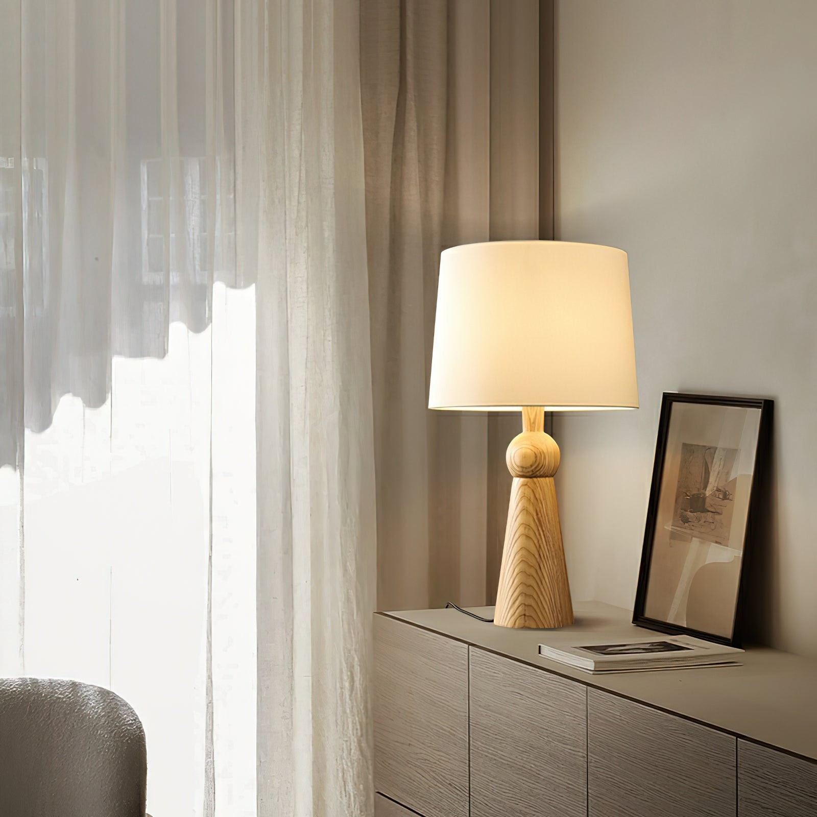 Nordic Retro Solid Wood Fabric Table Lamp M87