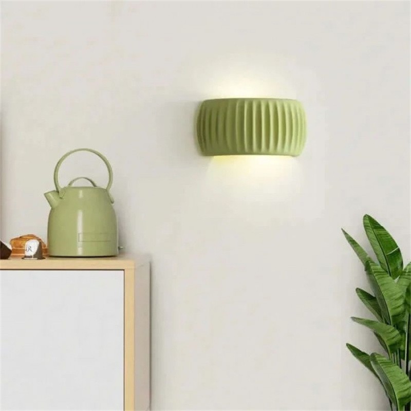 Modern Cream Style Resin Fluted Wall Lamp S150