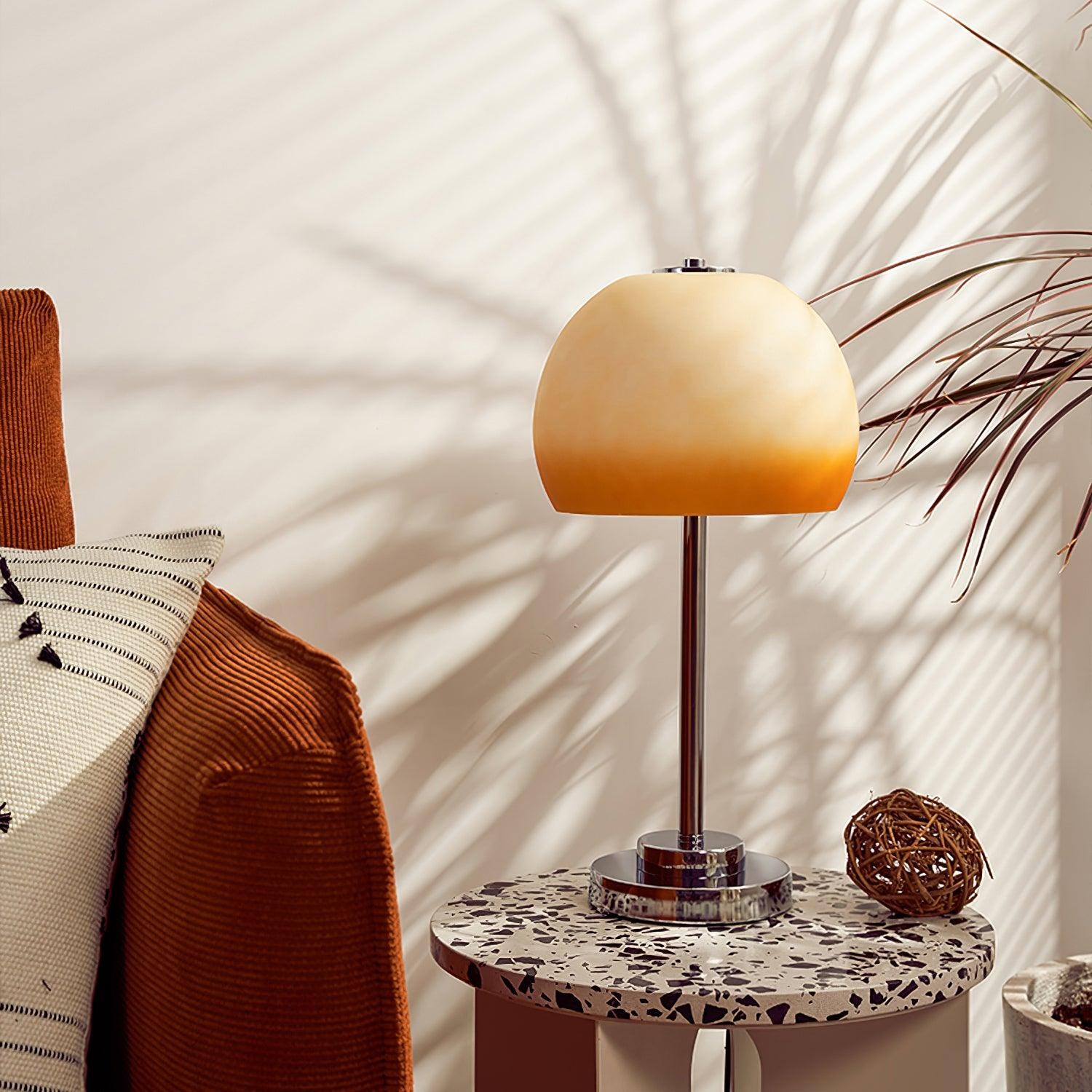 Retro Egg-shaped Dome Table Lamp M388