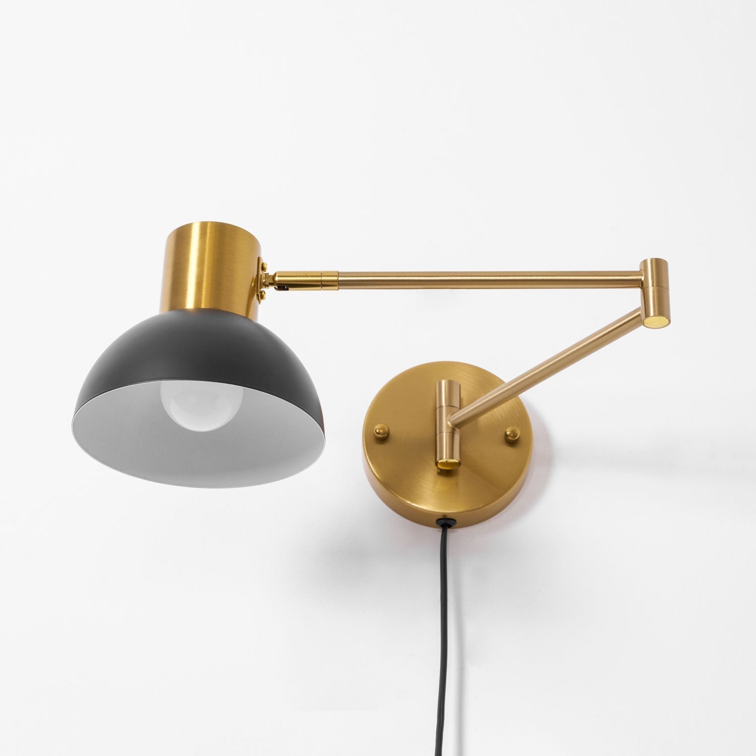 Adjustable Arm Plug In Wall Lamp D371