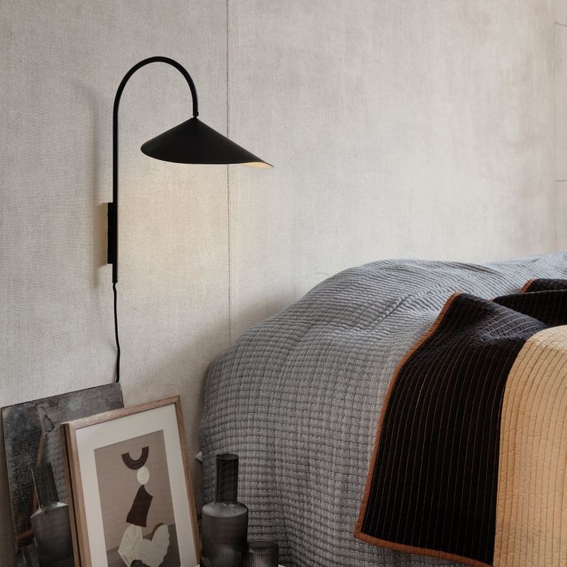 Leaf Shape Swivel Metal Wall Lamp