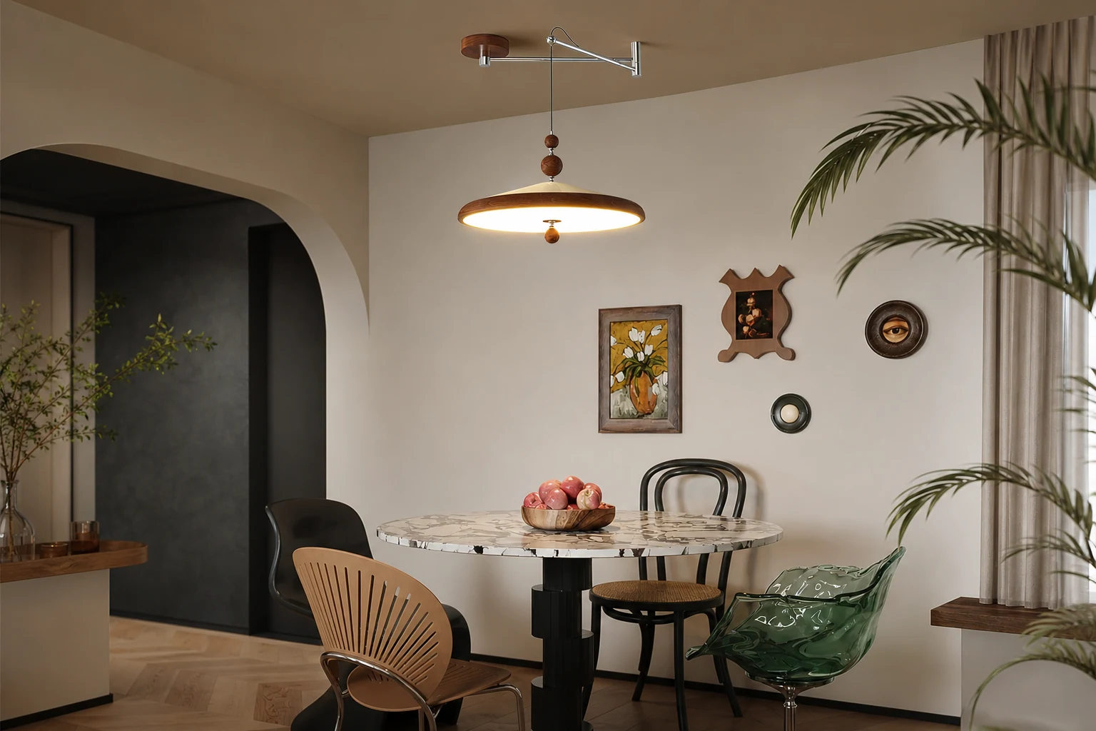 Scena lifestylowa przedstawiająca używaną lampę wiszącą Hover Swing Arm D63