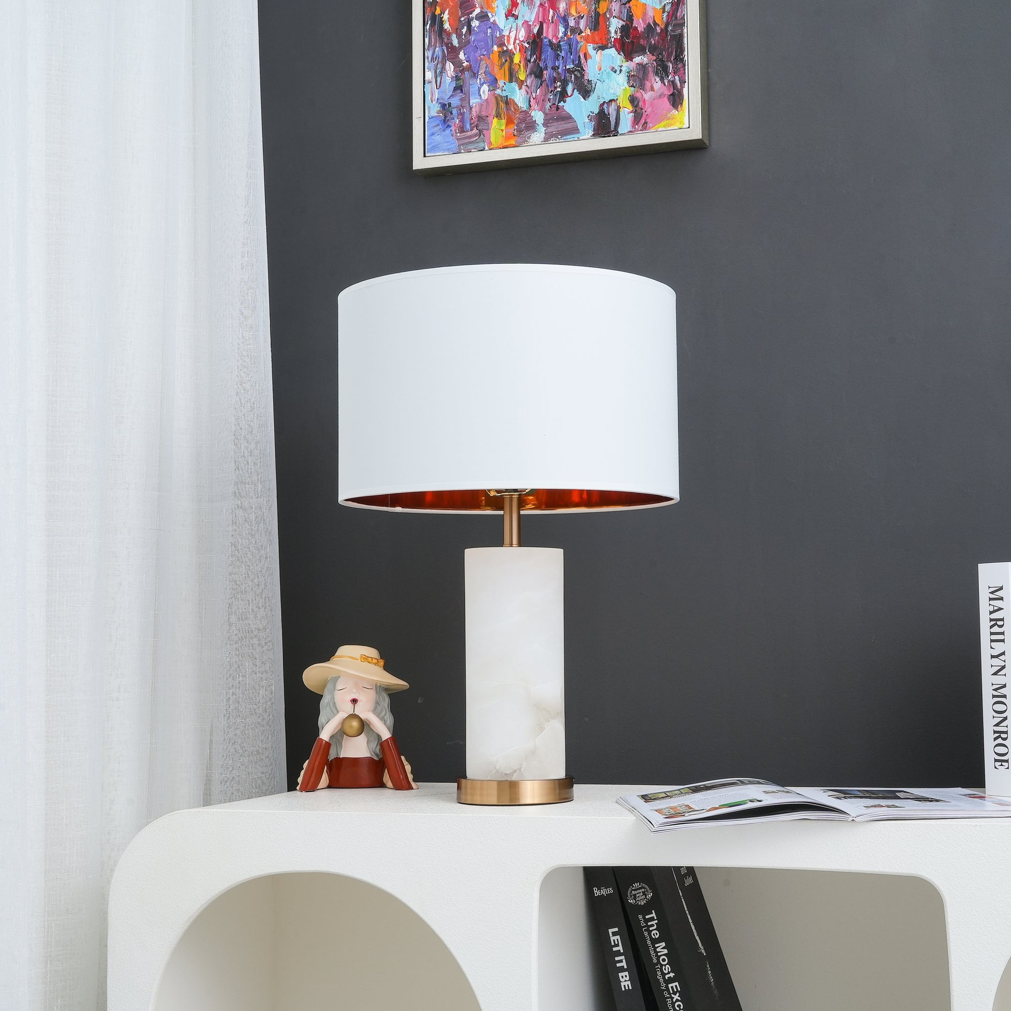 Postmodern Light Luxury Alabaster Table Lamp M57