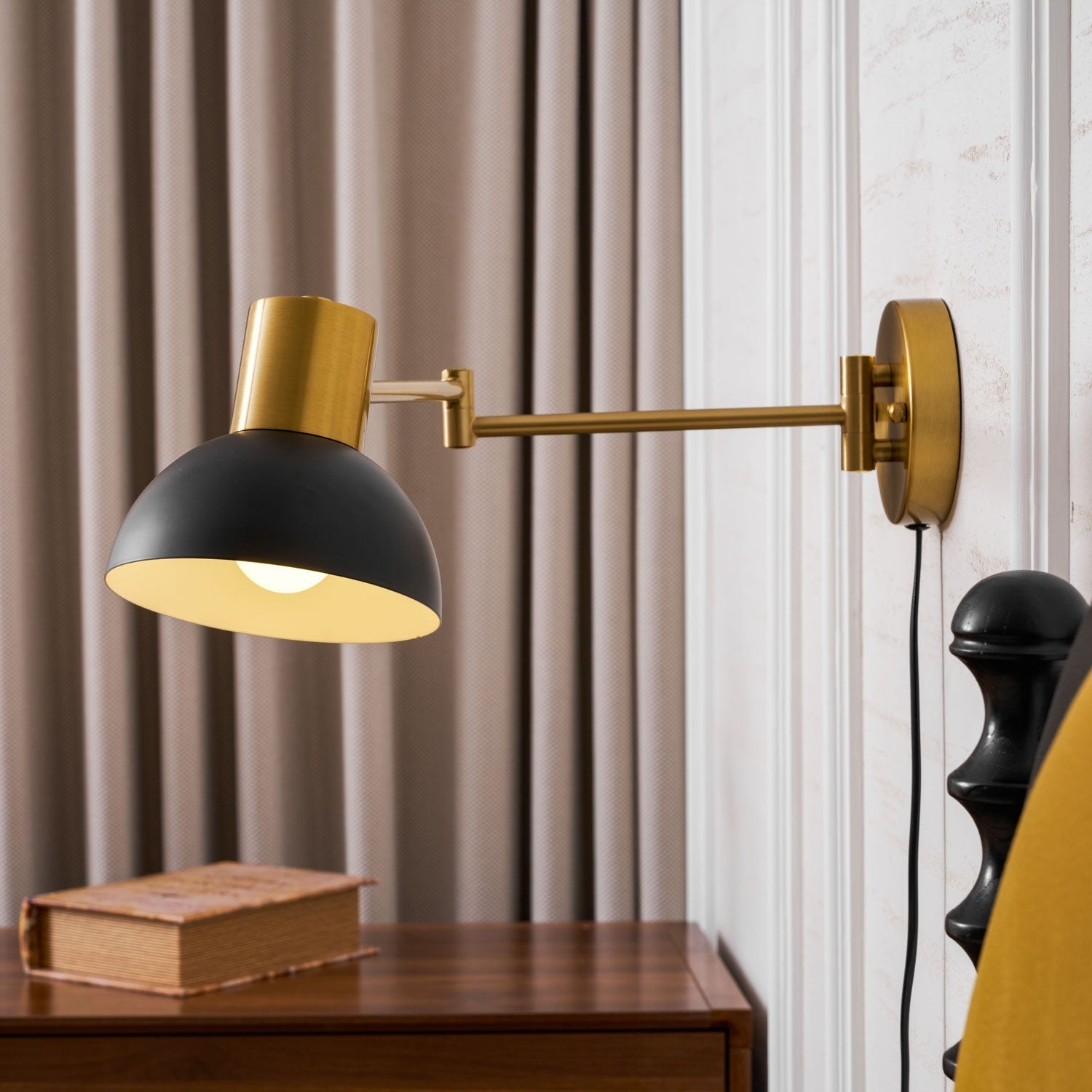 Adjustable Arm Plug In Wall Lamp D371
