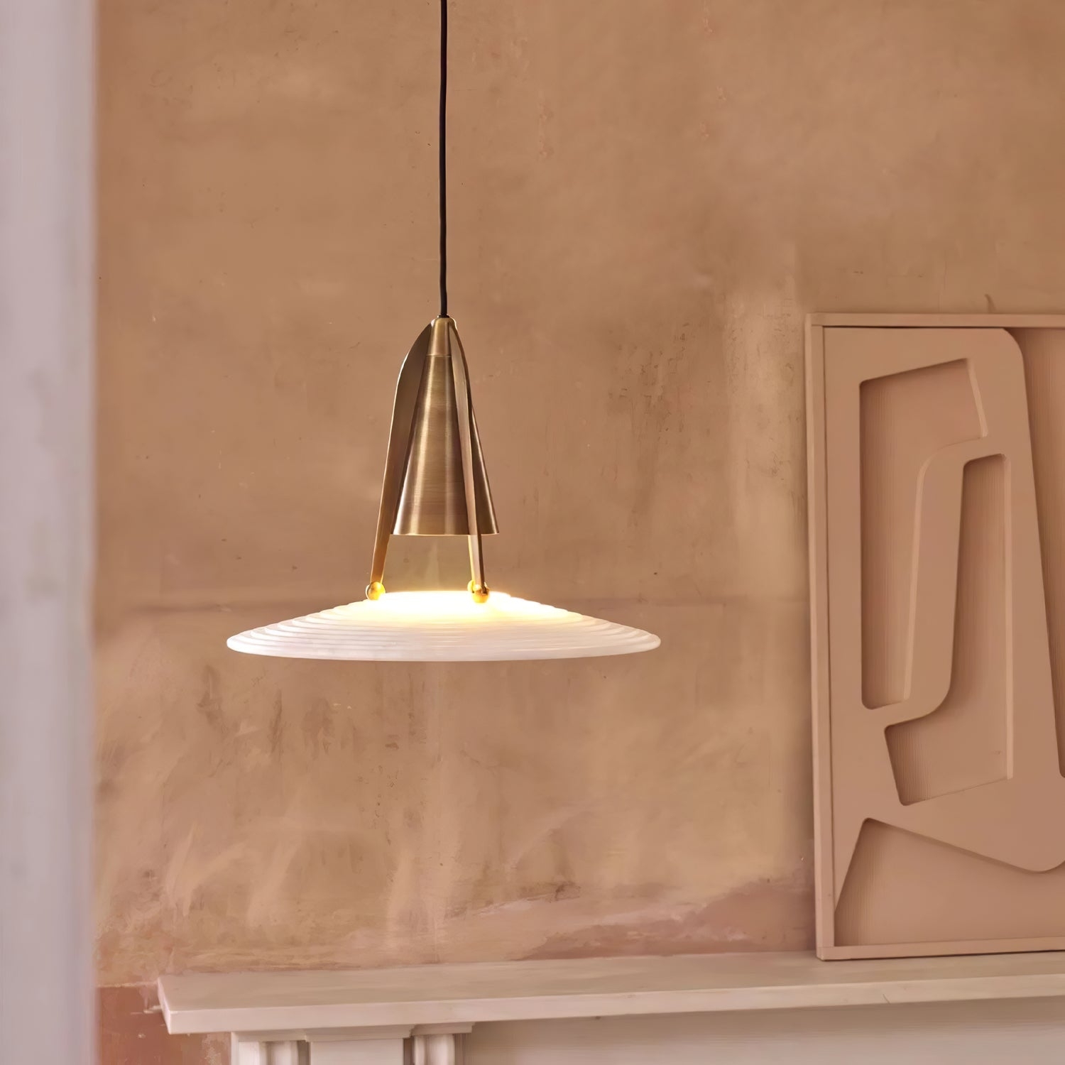 Aragon Alabaster Pendant Lamp D391