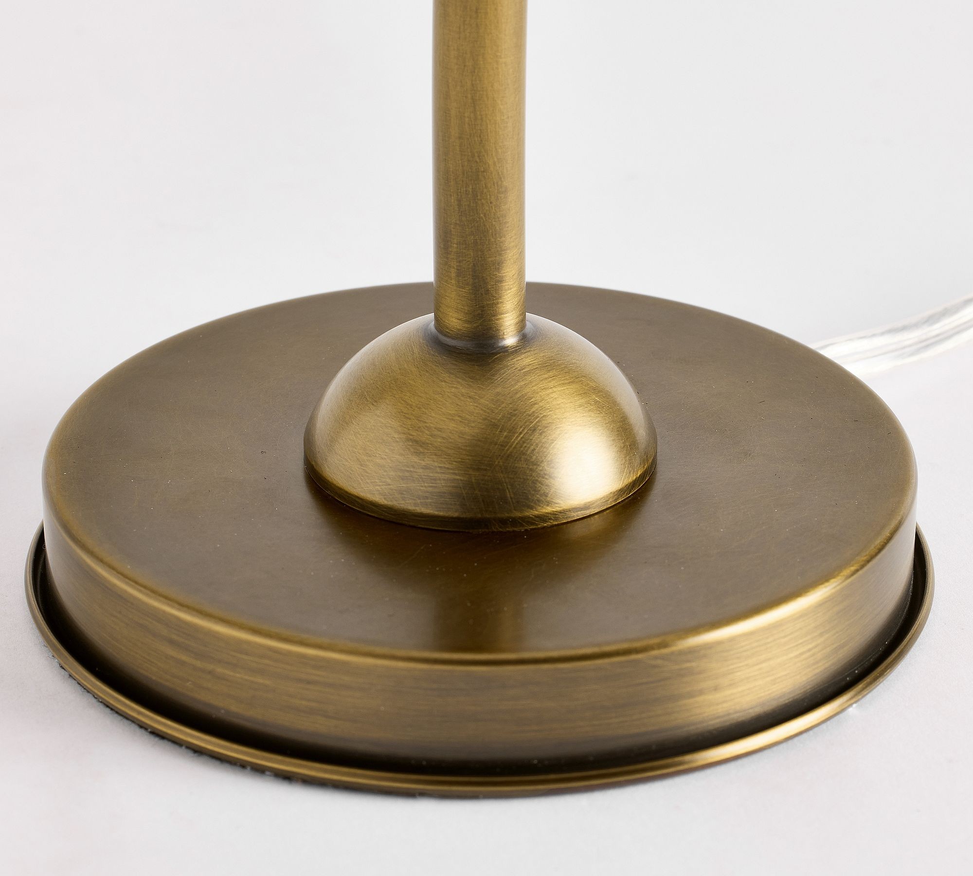 Luvora Brass Table Lamp - Textured Pleated Shade Light in Farmhouse Style T037