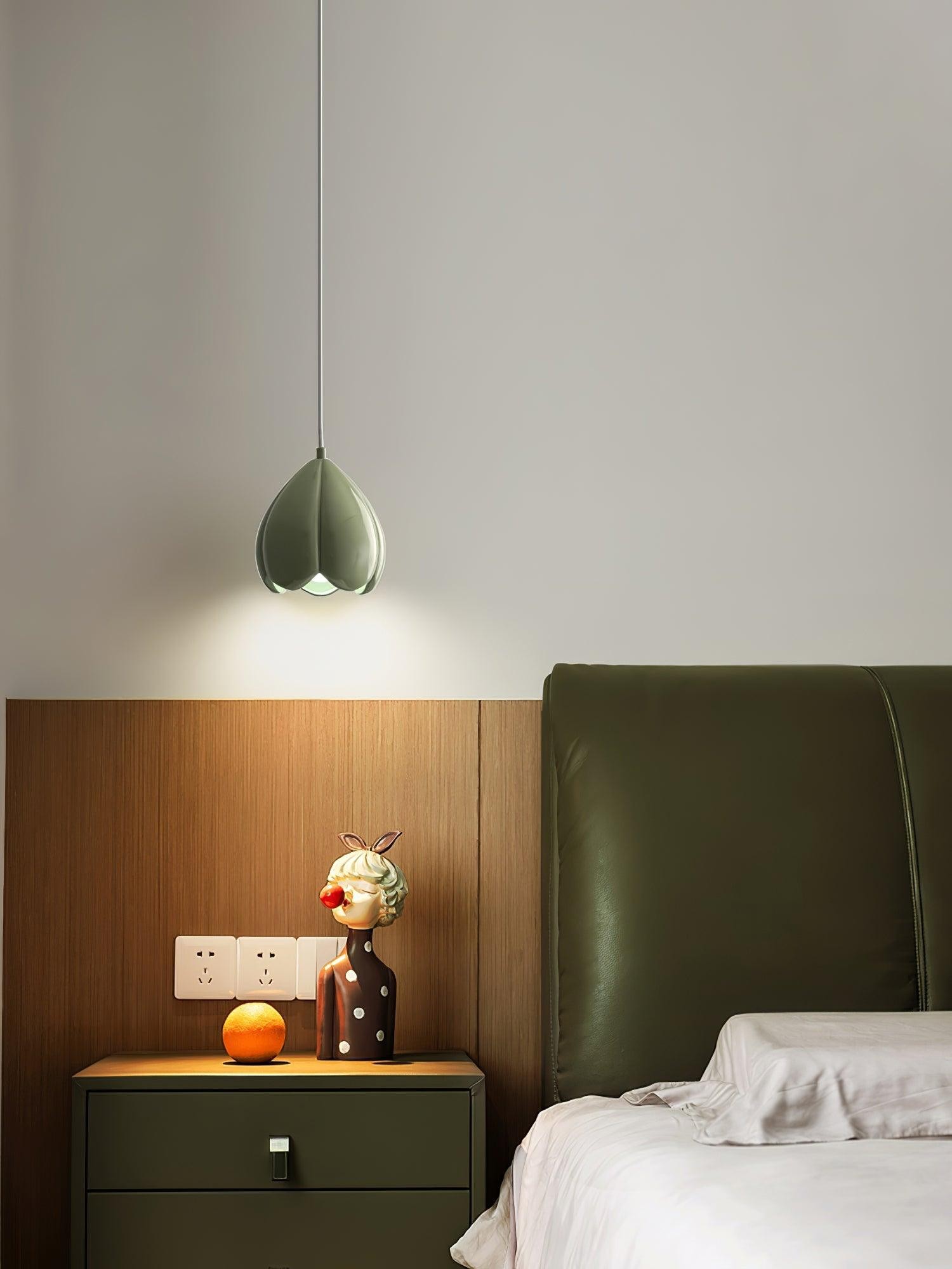 Cream Color Resin Pod Pendant Lamp M475
