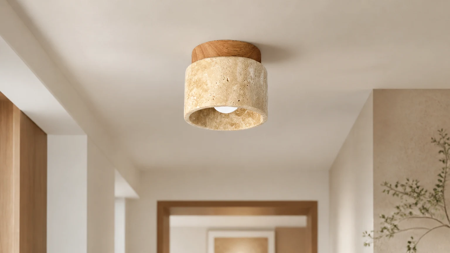 Lampa sufitowa Travira wabi sabi w ciepłym wnętrzu