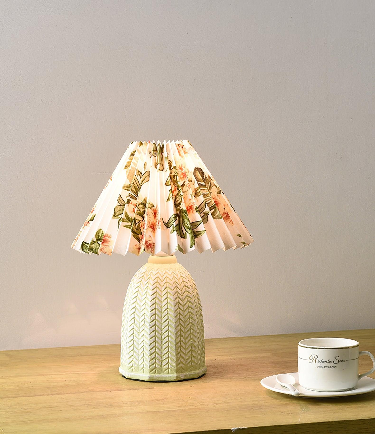 Vintage Pleated Table Lamp M307