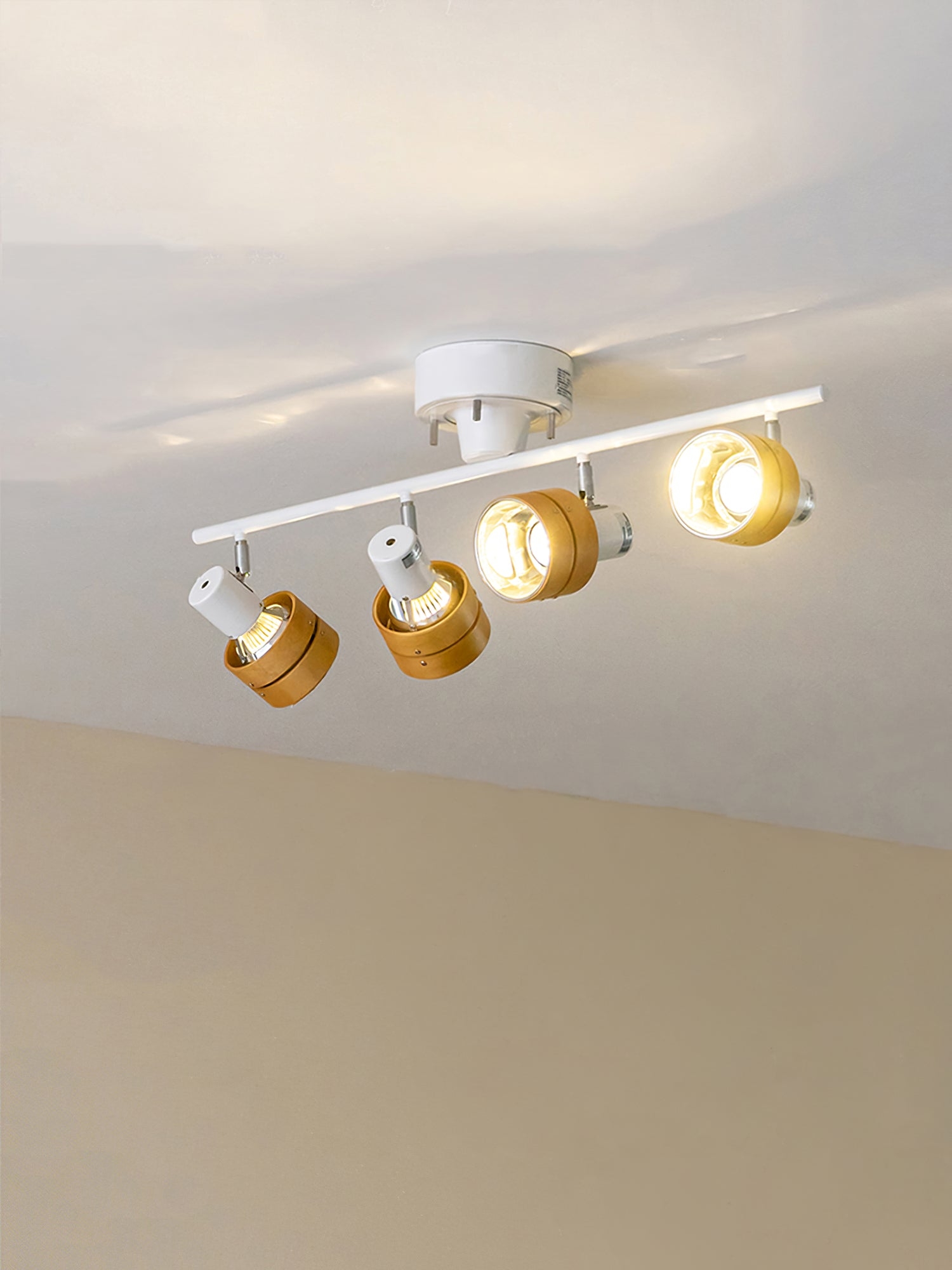 Nordic Cylindrical 4-Light Spotlight D415
