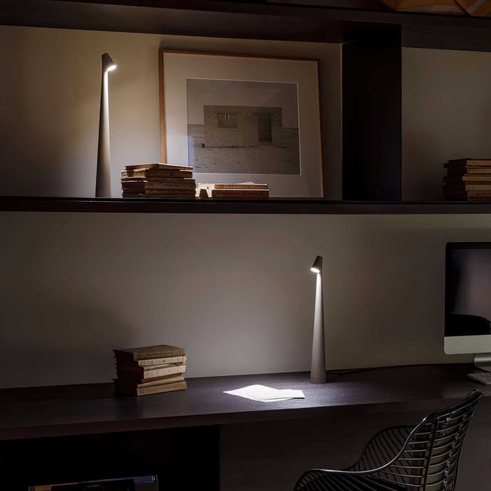 Creative Tall Portable Table Lamp M497