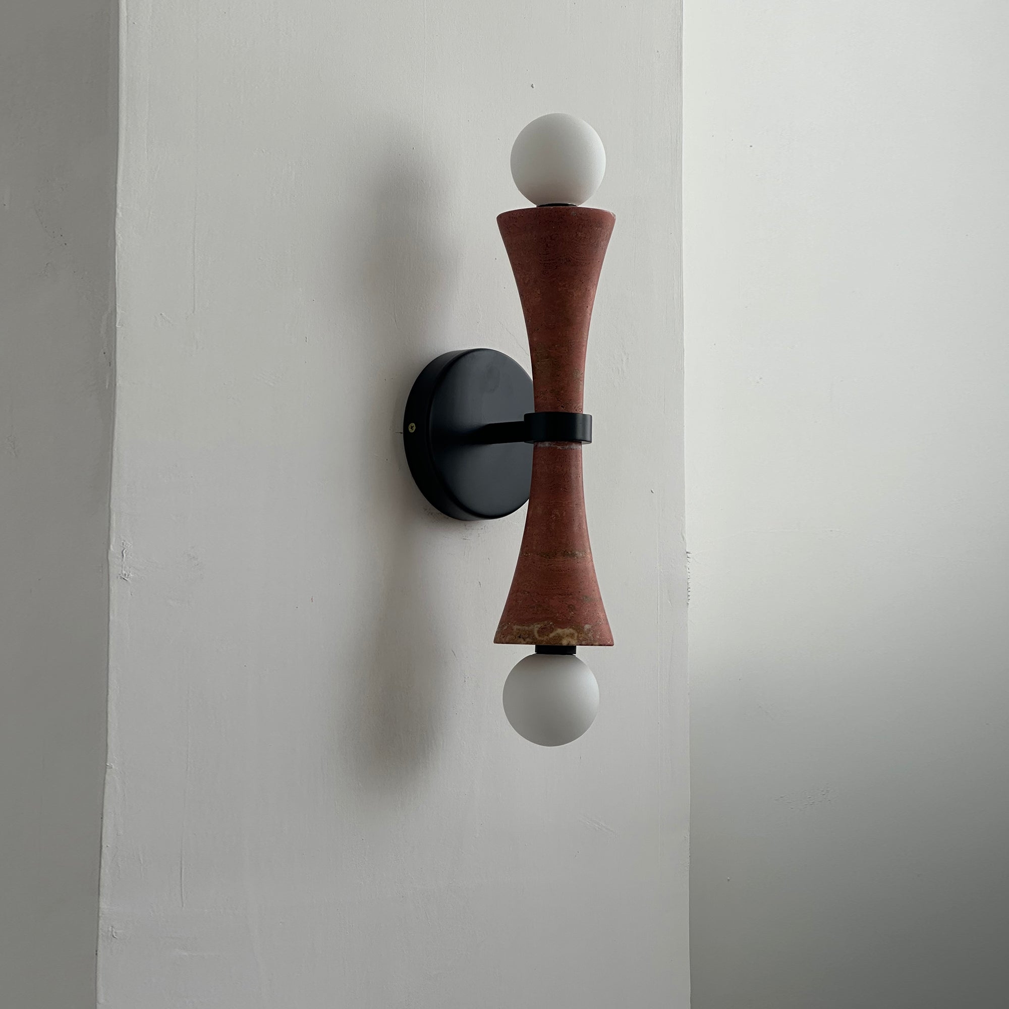 Dax Wall Lamp D642