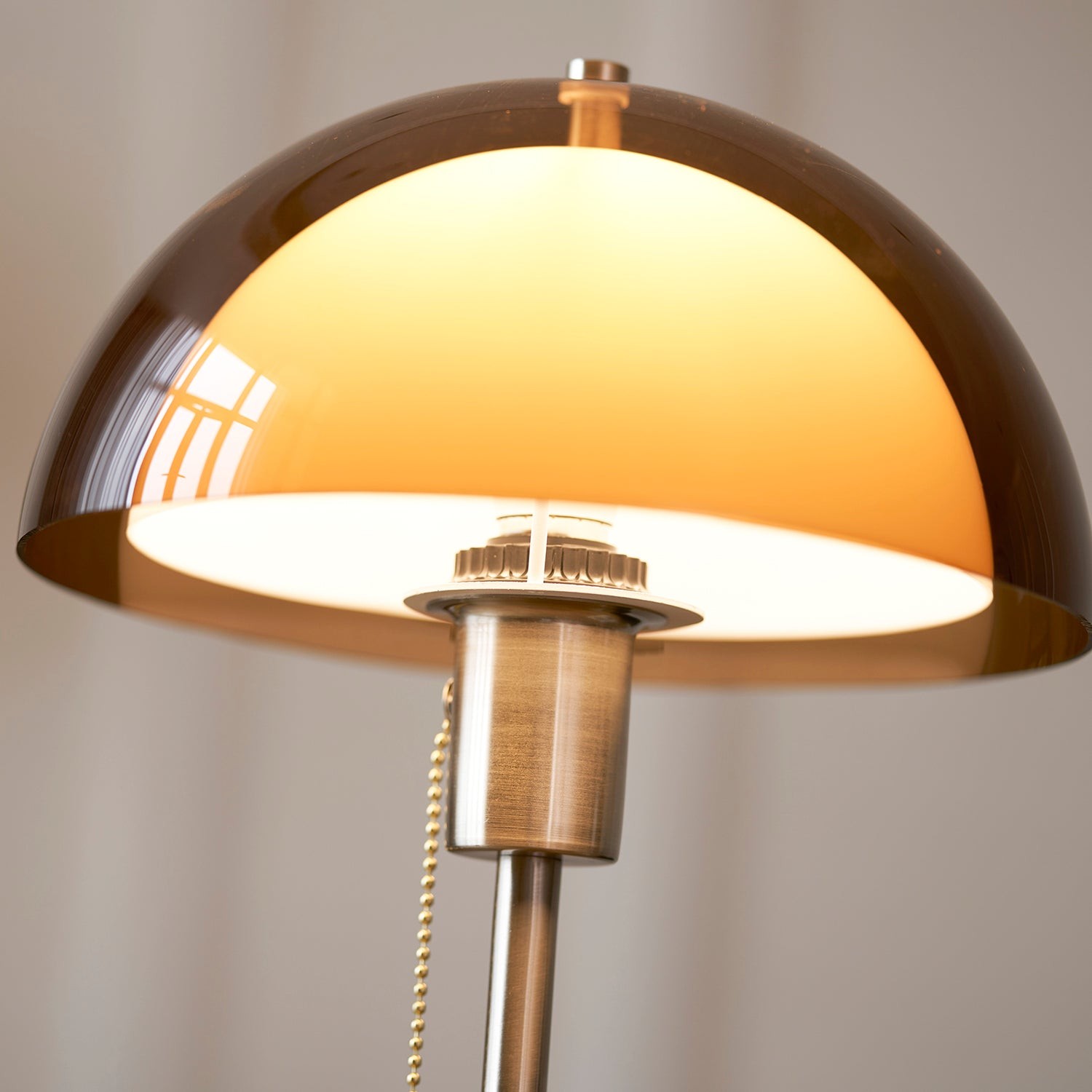 Afterglow Table Lamp Rounded Shade Bedside Accent Table Lamp - Modern Retro Style for Bedroom T582