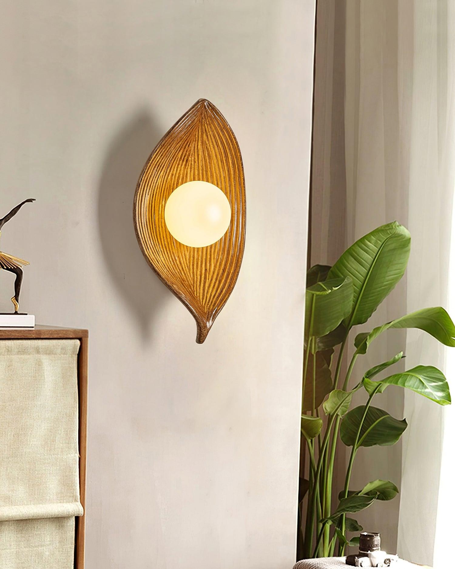 Contemporary Nordic Leaf Resin Wall Light M369