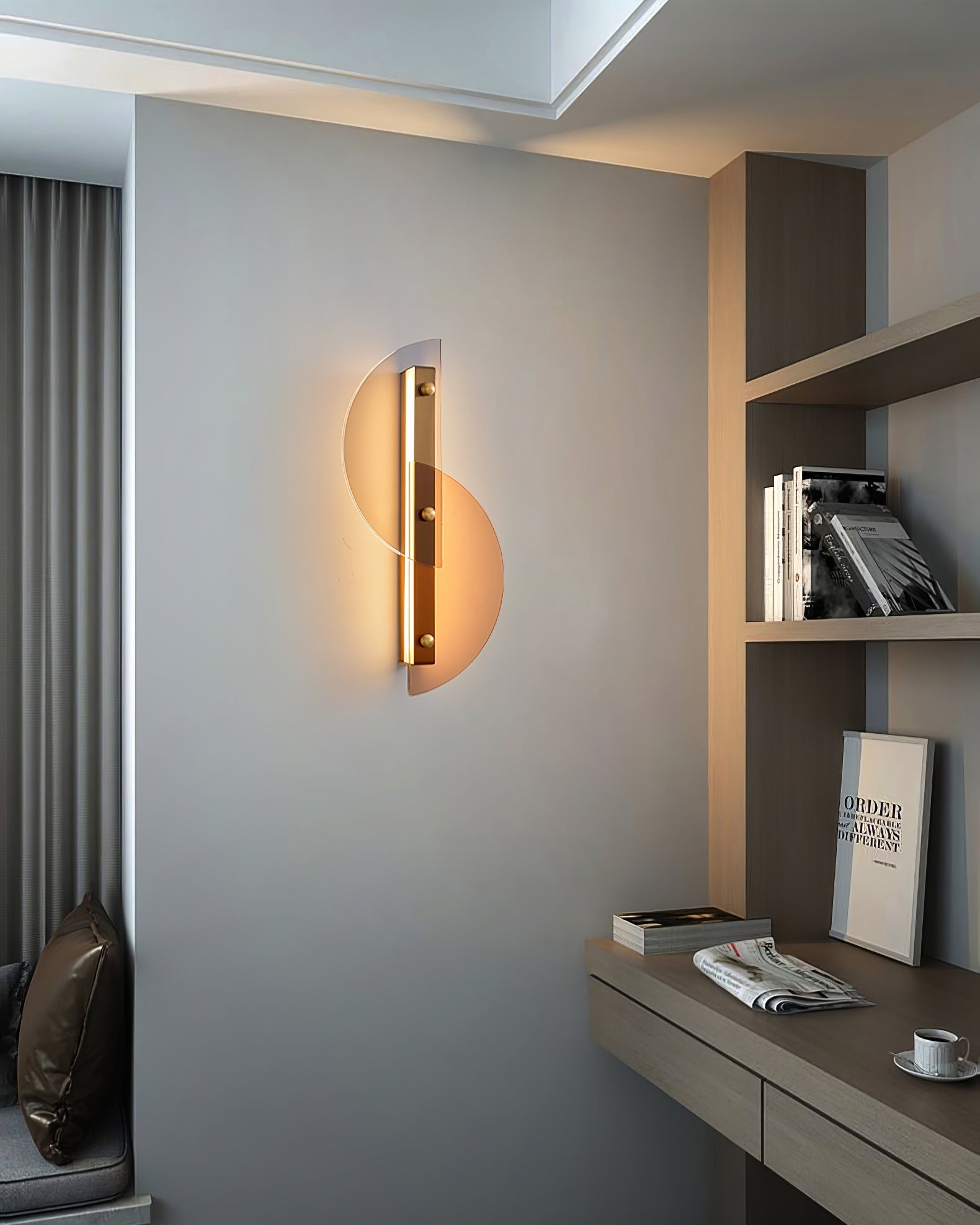 Simple Fan-Shaped Glass Arc Wall Lamp M121