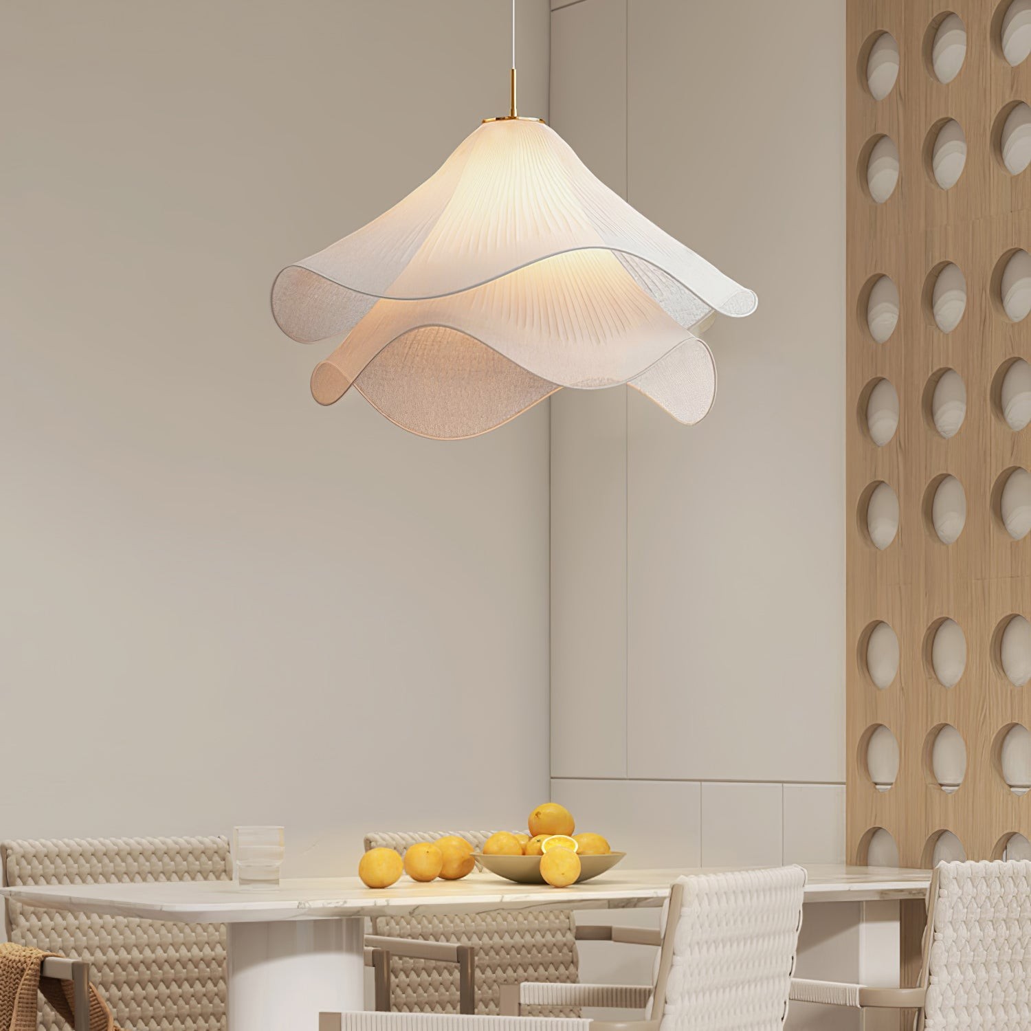 Ethereal Elegant Floral Pendant Light - Adjustable Modern Ceiling Fixture for Living Rooms T087