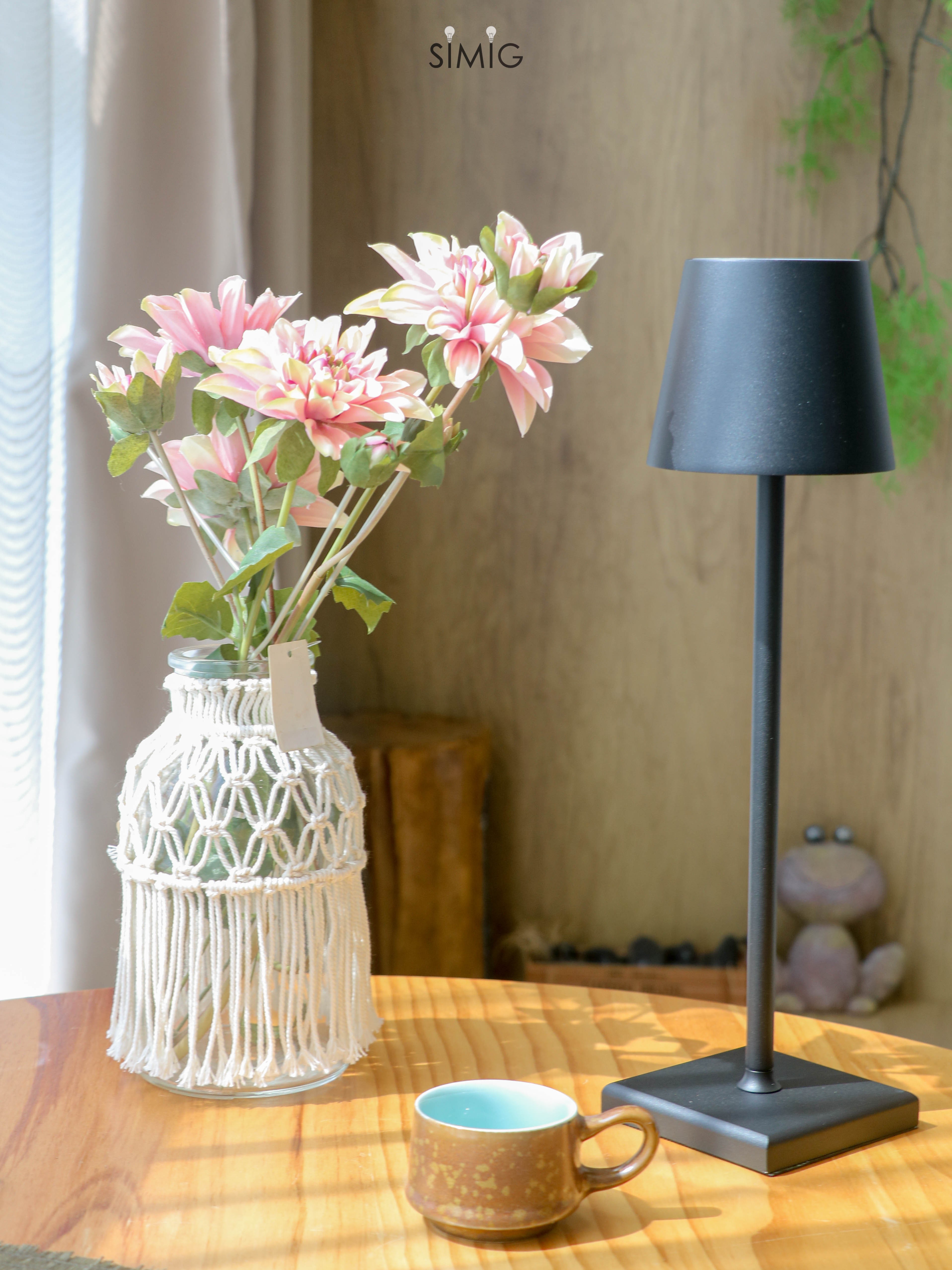 Cordless Rechargeable LED Table Lamp S11