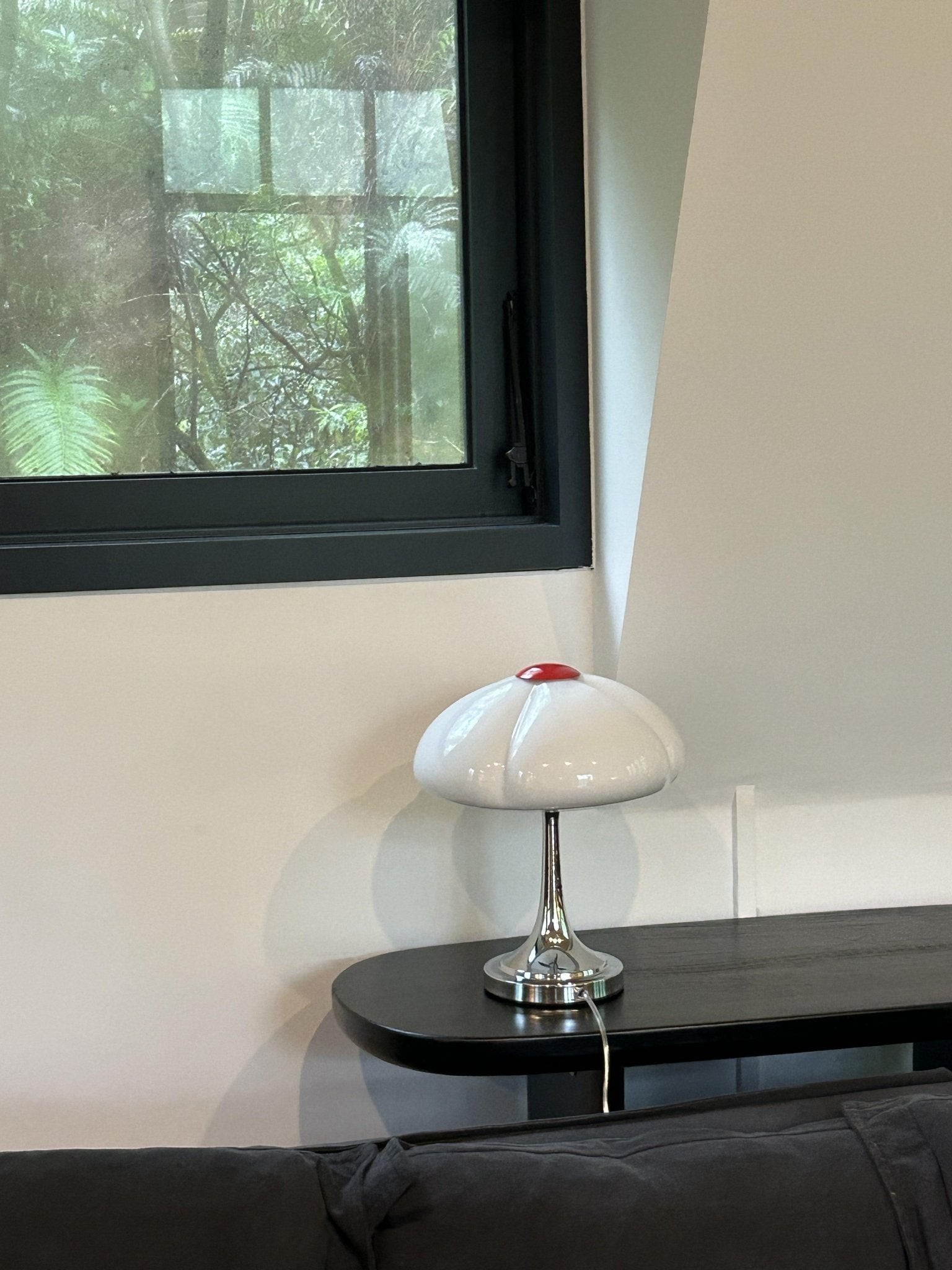 Flower Petal Table Lamp M473