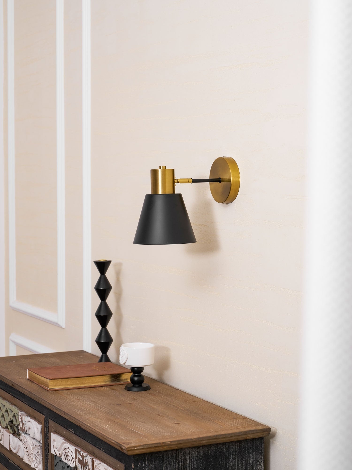 Adjustable Armed Wall Lamp D373