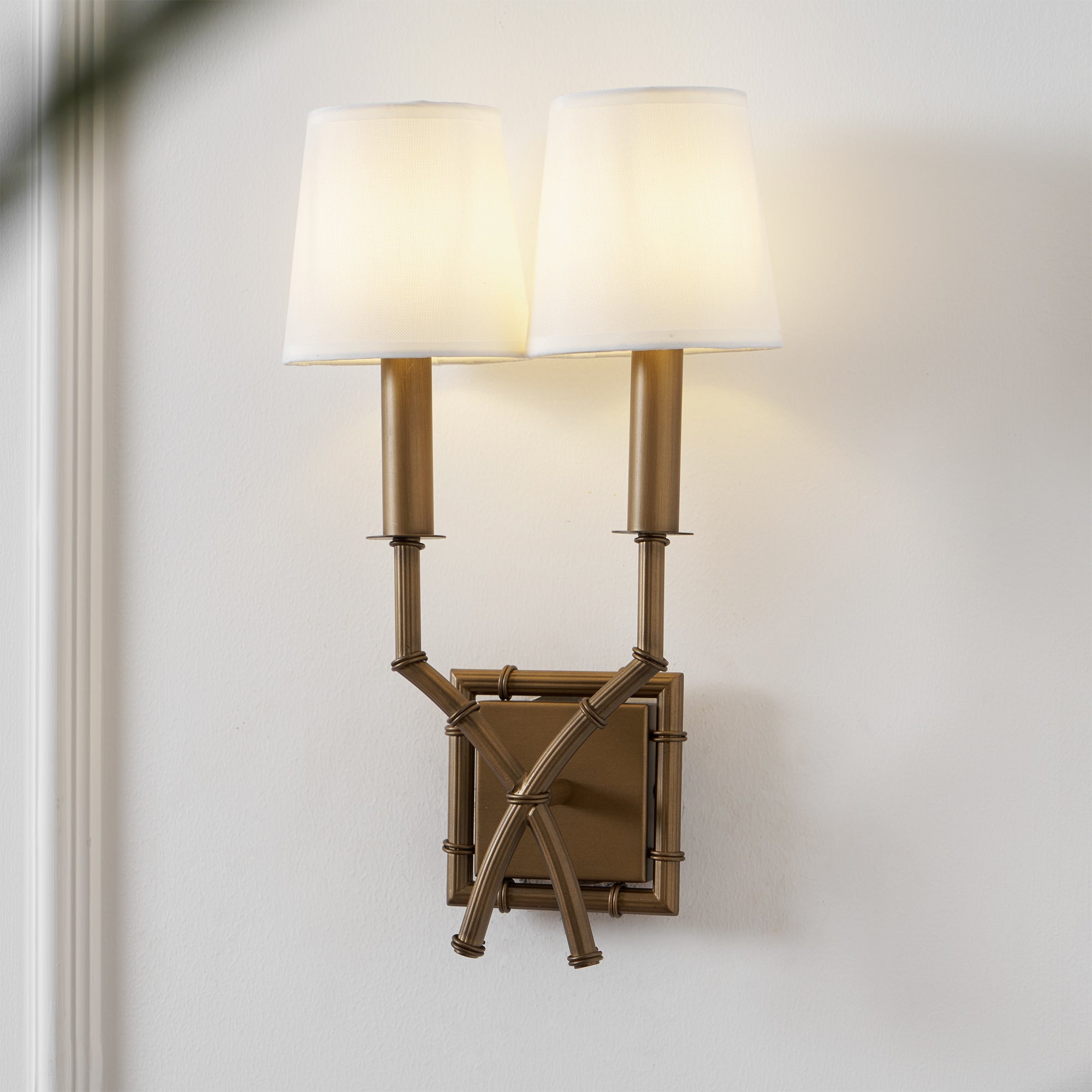 Double Arm Bamboo Sconce D586