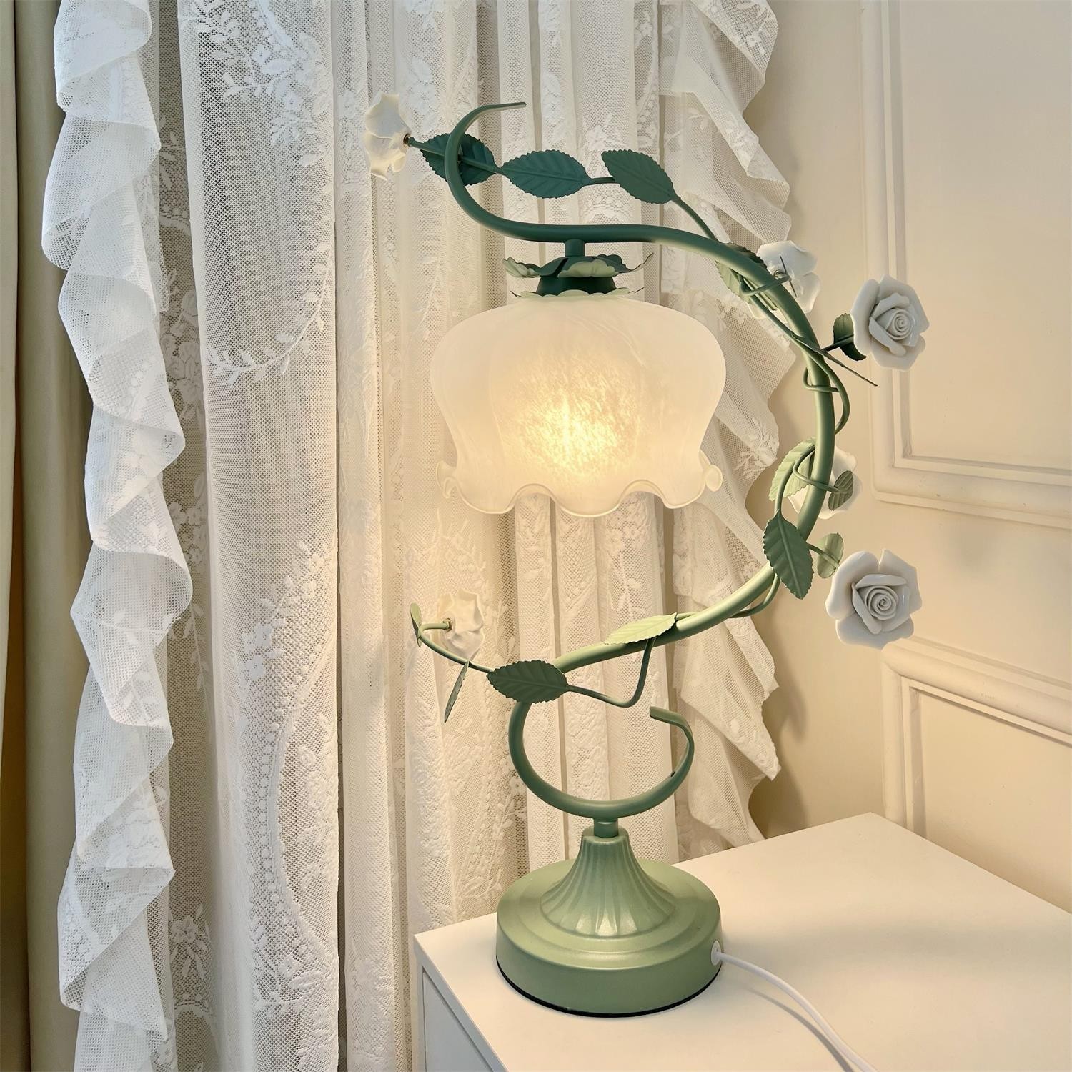 Green Pink White Rose Flower Table Lamp M209