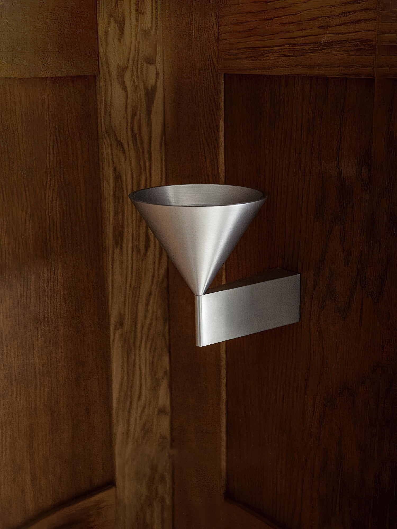 Apollo Aluminum Wall Lamp D720