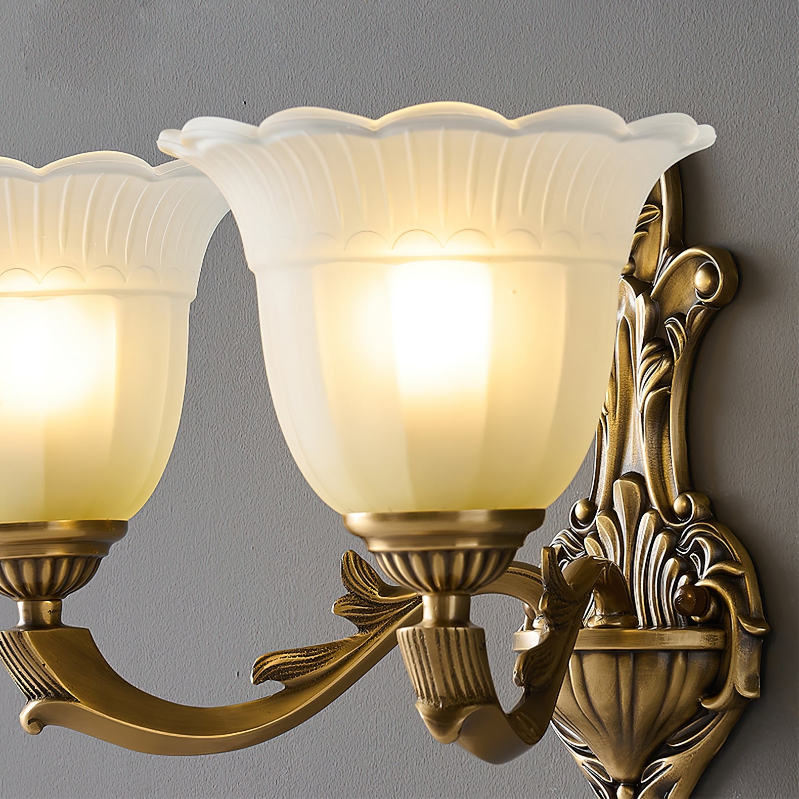 Bloom Flower Brass Sconce D631