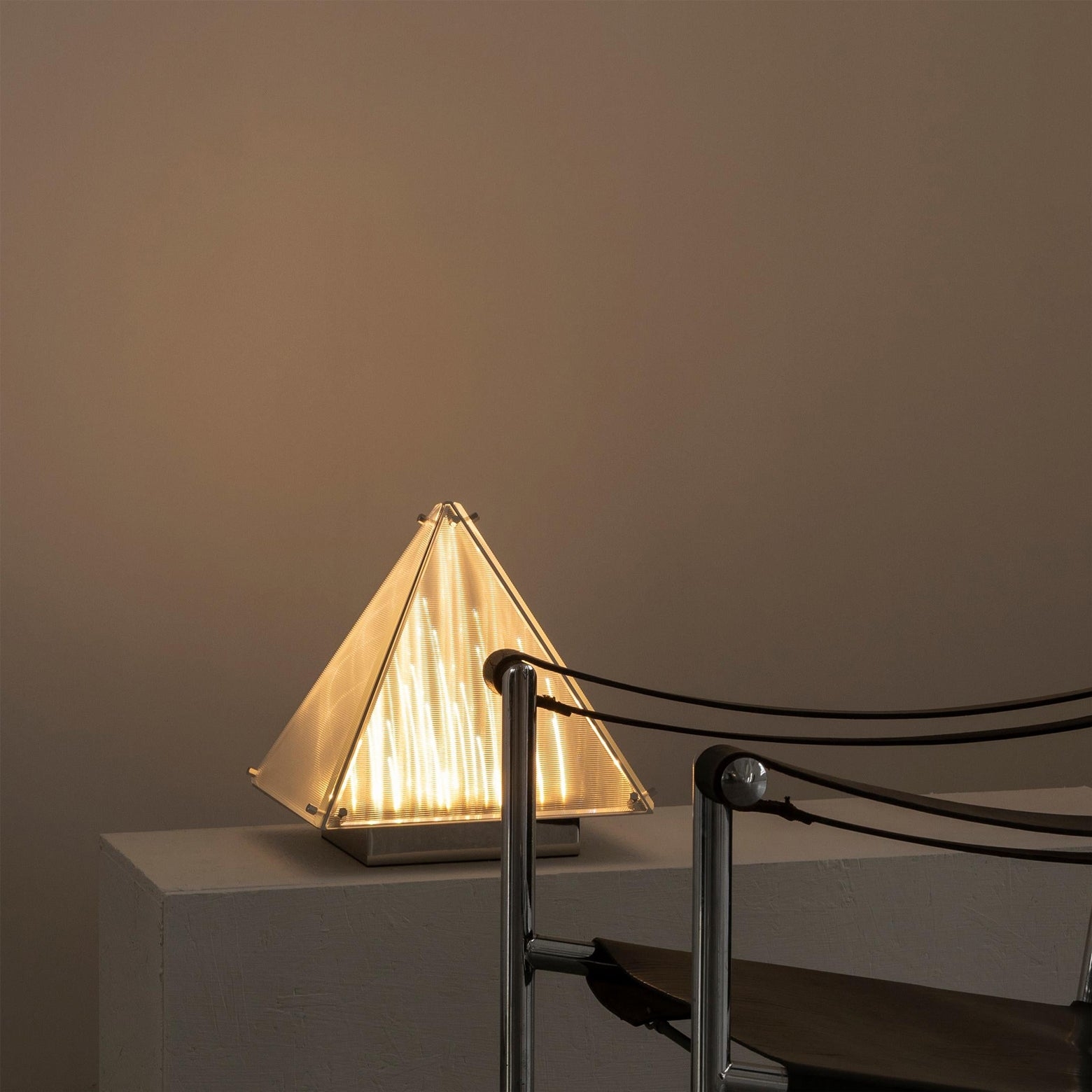 Fragment Table Lamp D445
