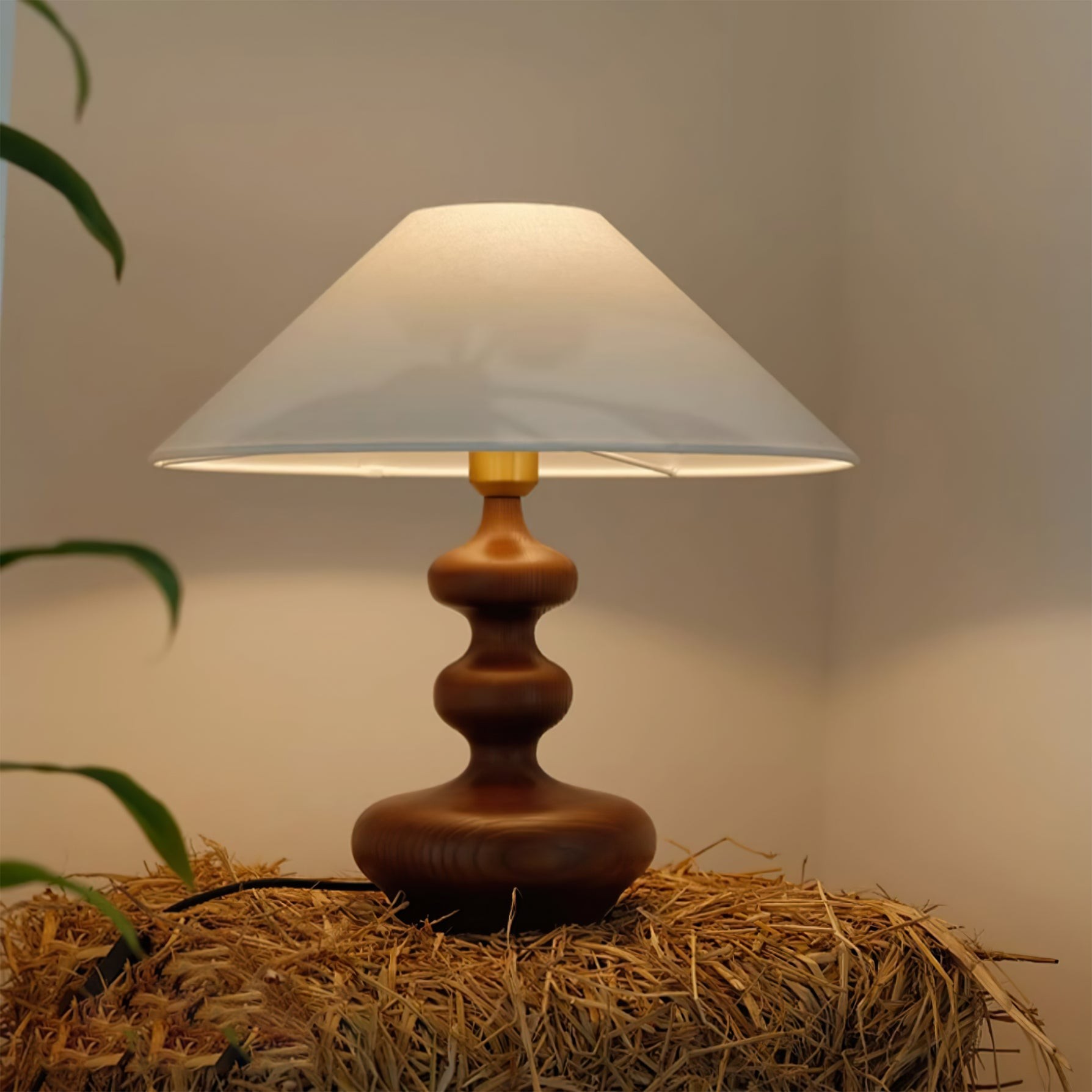 Nordic Retro Solid Wood Table Lamp M161