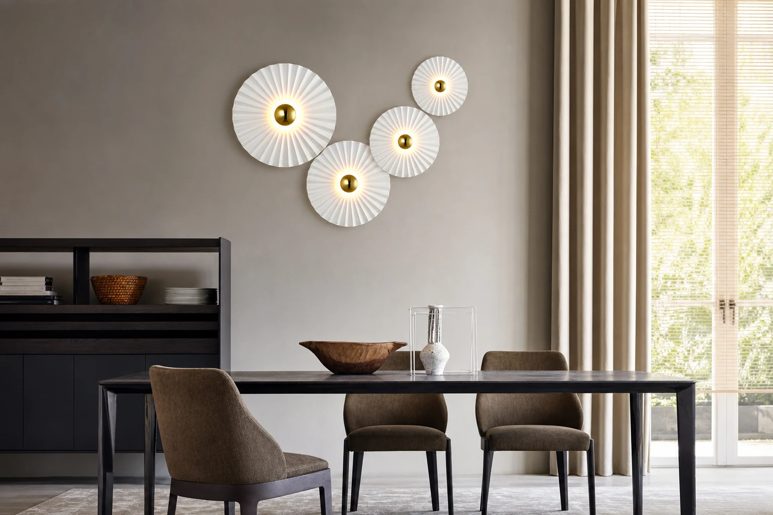 Nowoczesny kinkiet Creative Scallop M417 stosowany jako dekoracyjny akcent ścienny