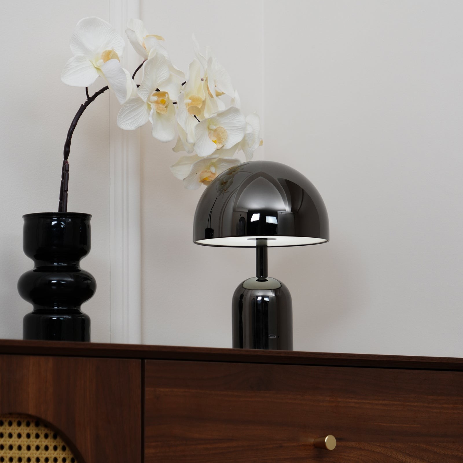 Smooth Mushroom Portable Table Lamp M176