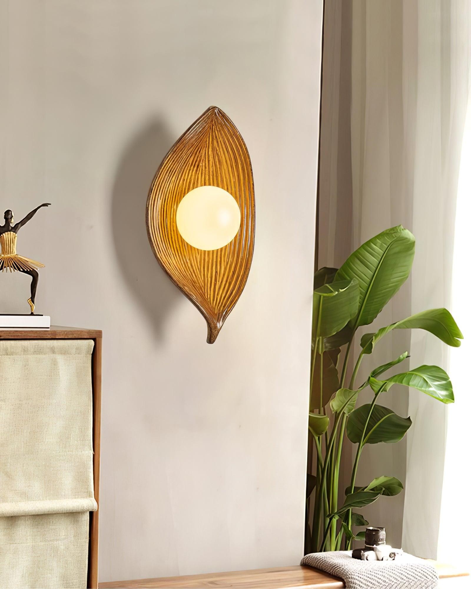 Leaf Canoe Wall Sconce M545