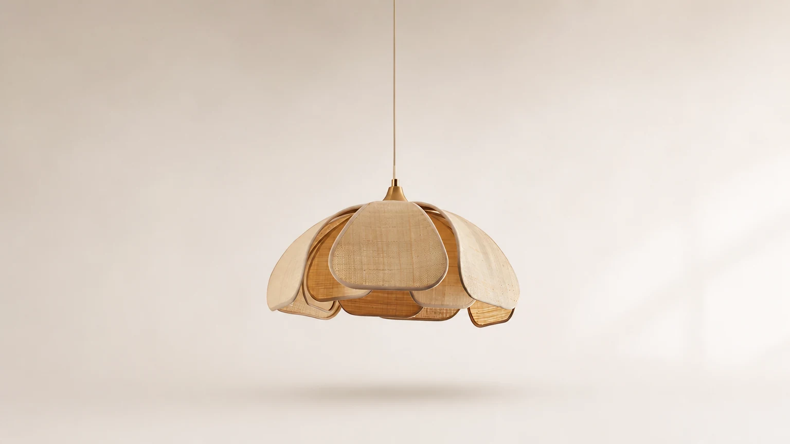 Lampa wisząca Latticeon D291 w ciepłej oprawie wnętrza