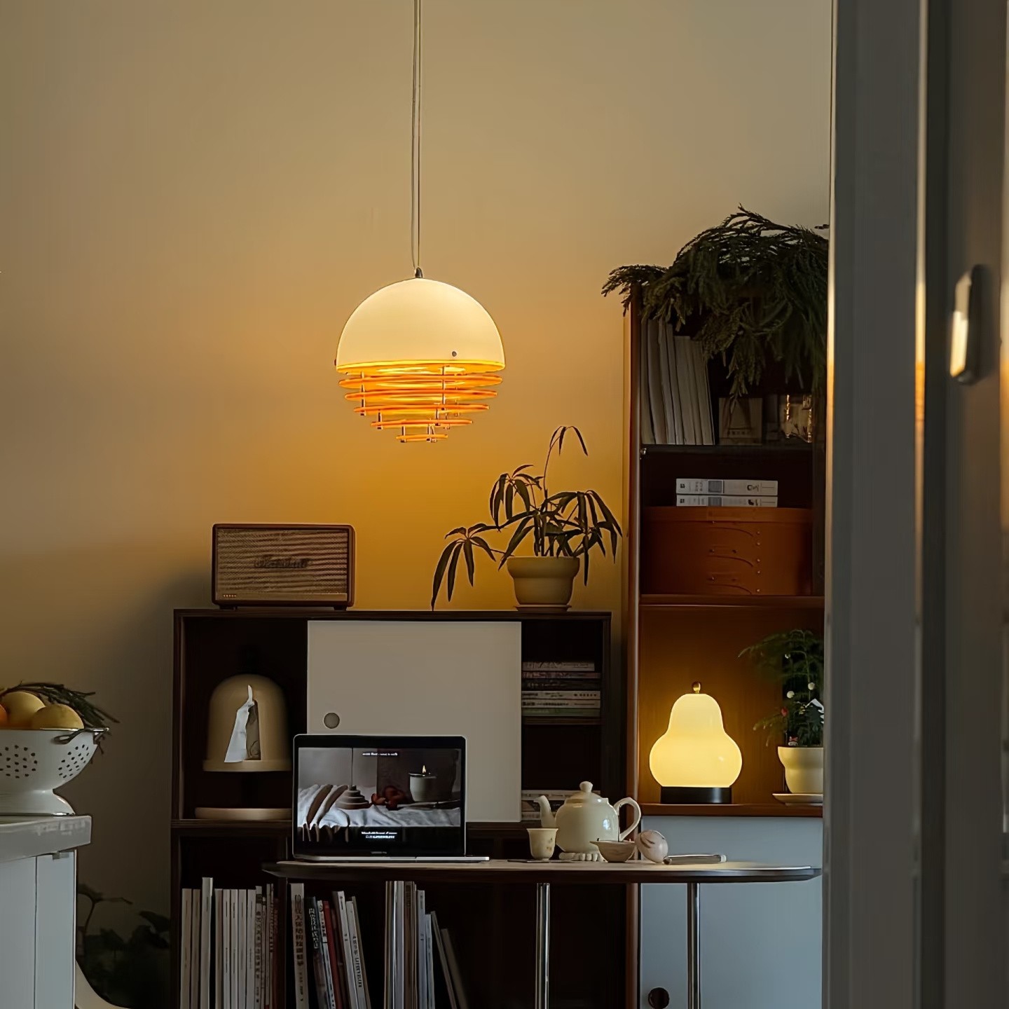 Bauhaus Sunset Ambient Pendant Lamp - Glass Acrylic Pendant Lamp S192
