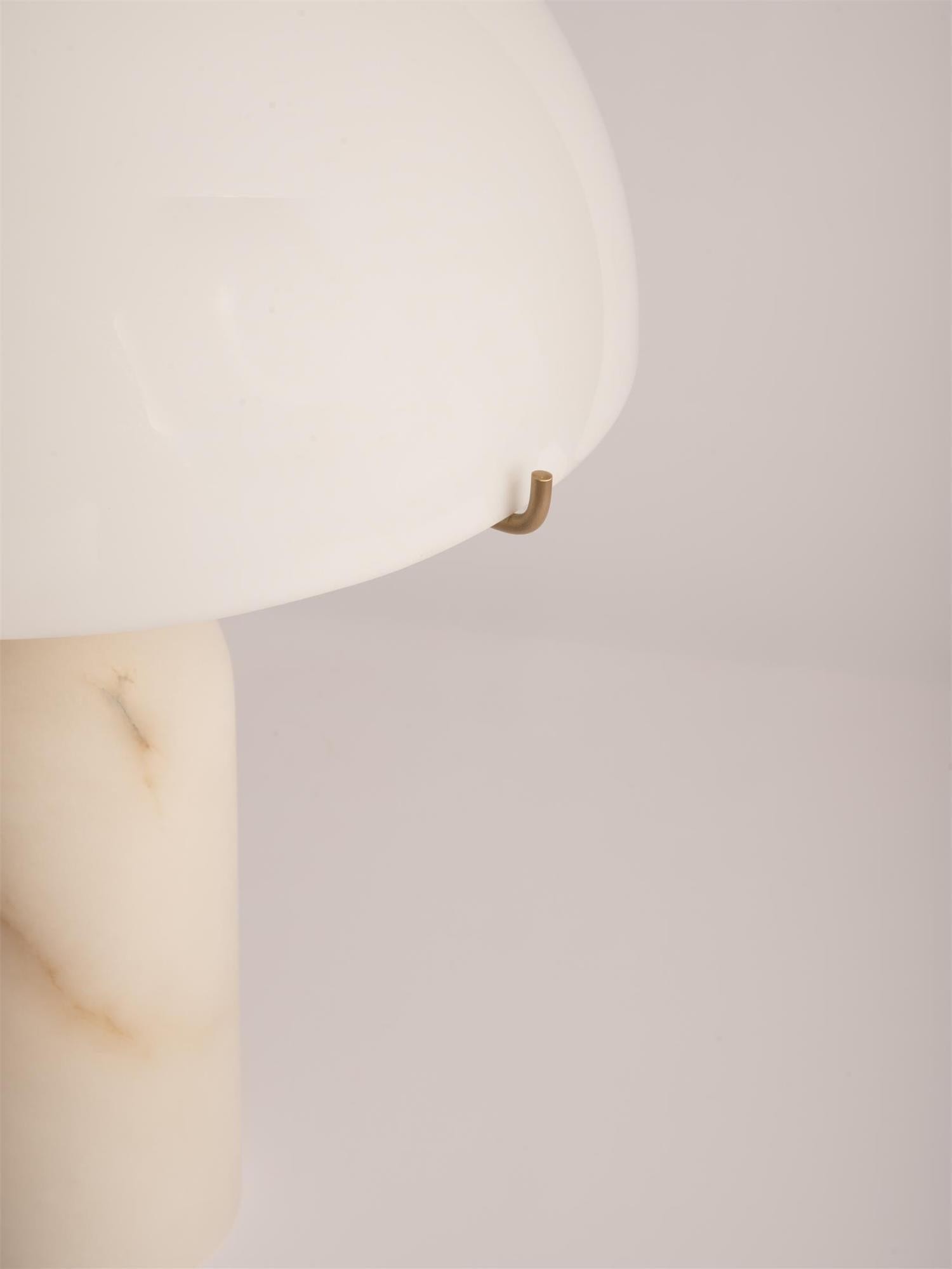 Nordic Simple Creative Alabaster Glass Table Lamp M341