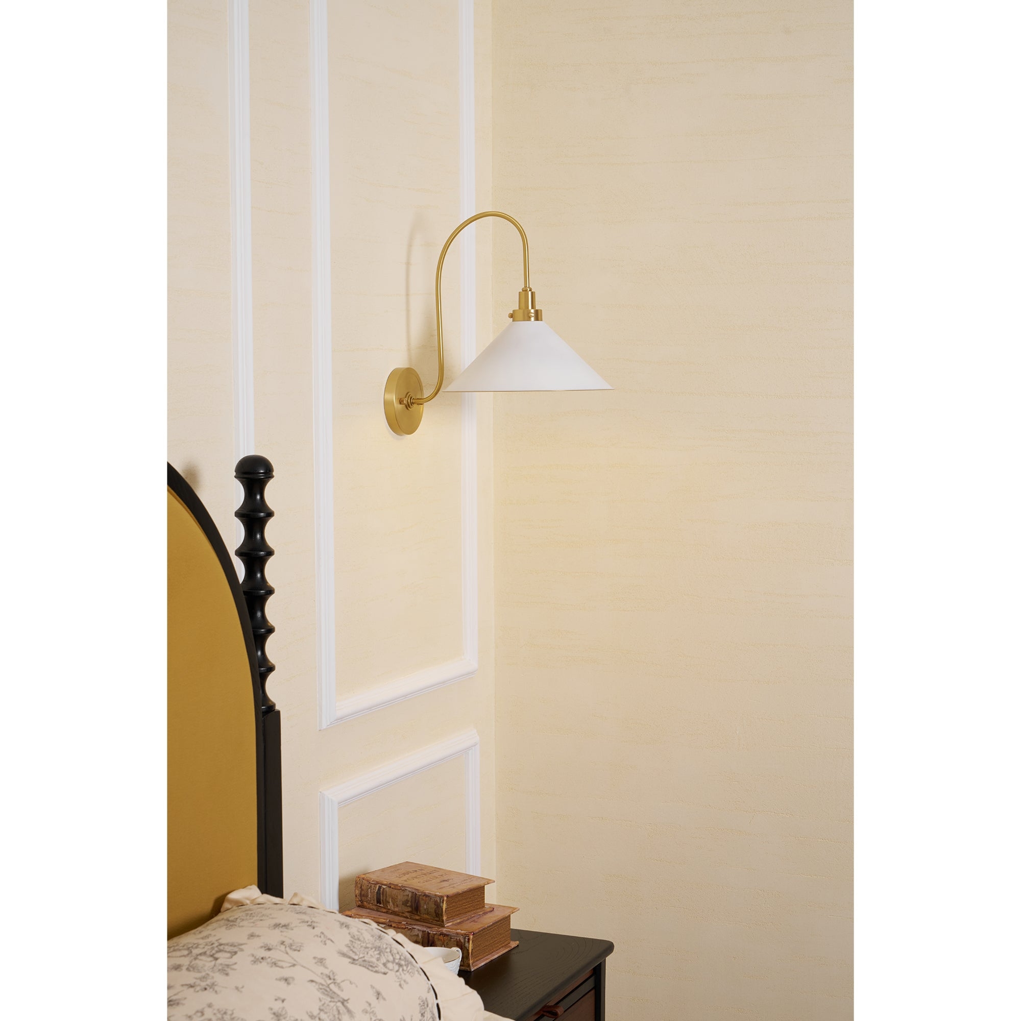 Clivedon Wall Lamp D592