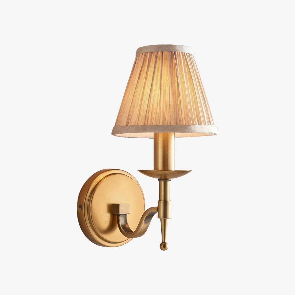 Tela Traditional Brass Wall Light - Classic Curved-Arm Sconce for Living Room & Hallway T655