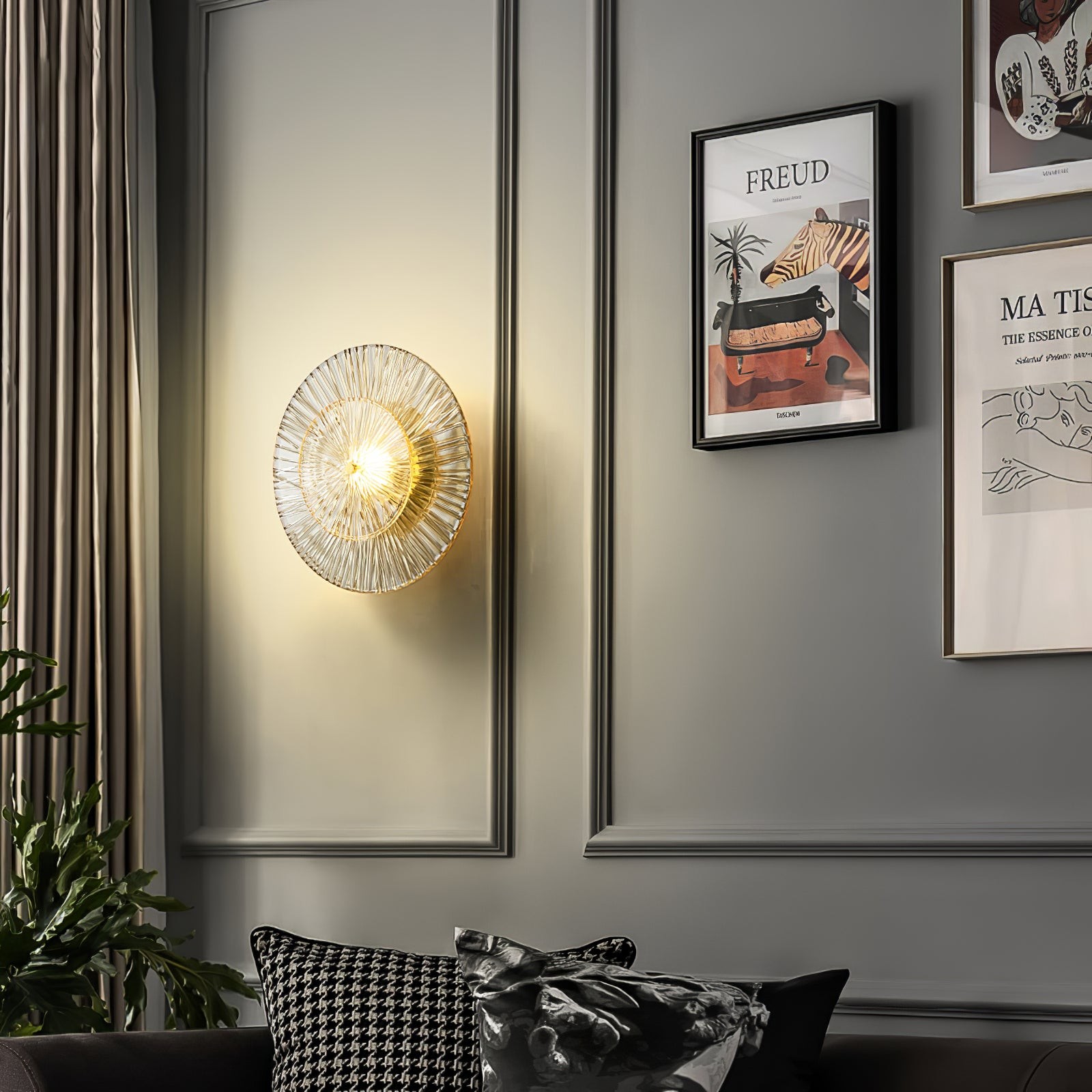 Modern Creative Round Crystal Wall Lamp M114