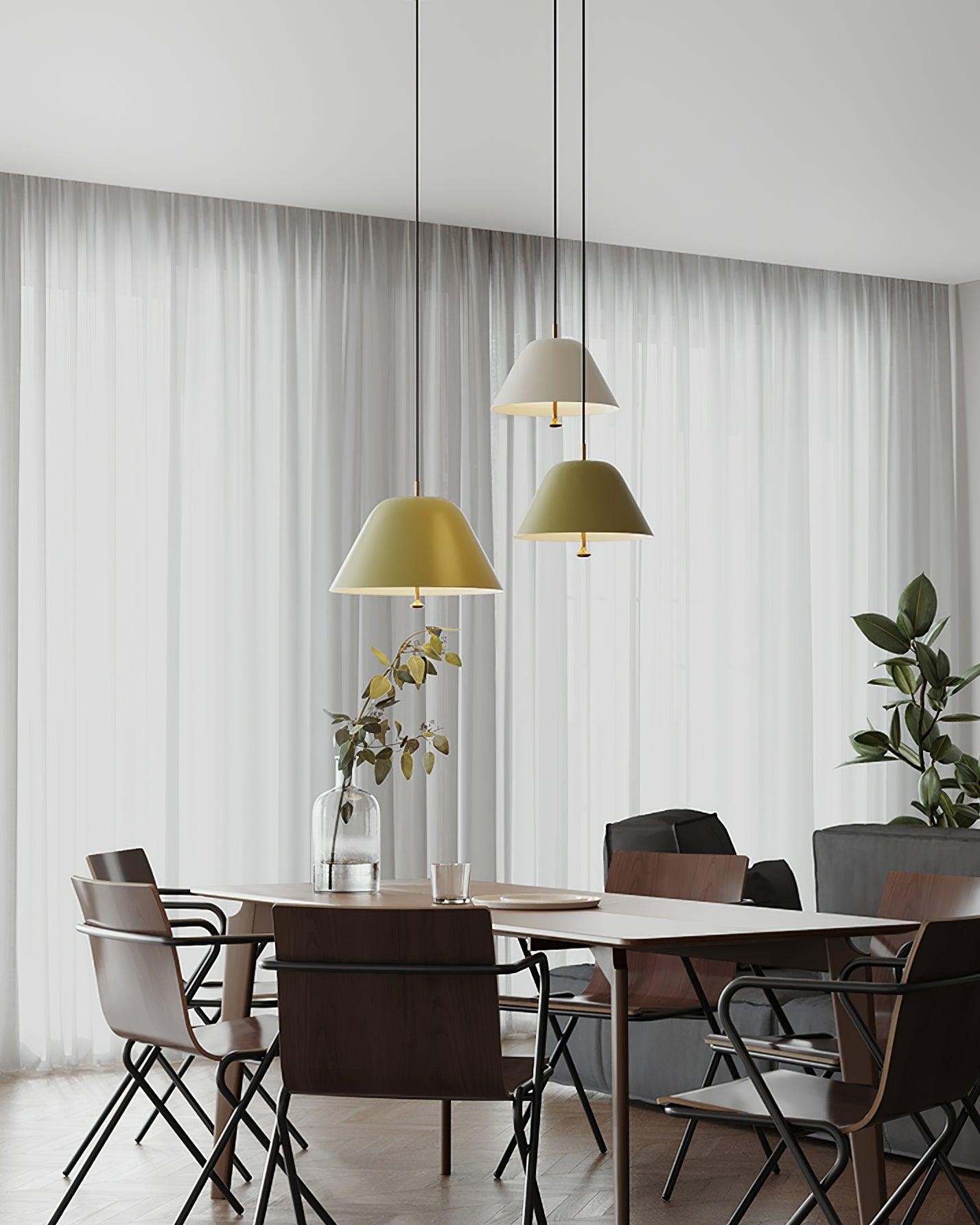 Zestaw wiszących zielono-żółtych metalowych lamp wiszących Gruszka M246