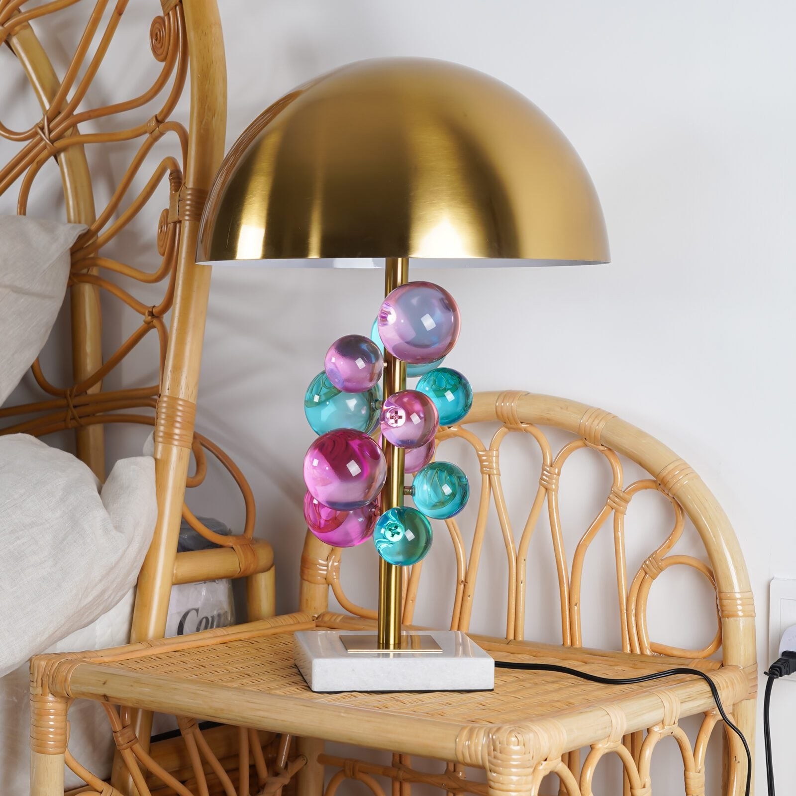 Modern Creative Metal Table Lamp M374