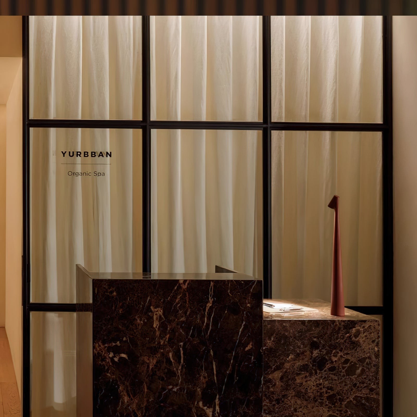 Creative Tall Portable Table Lamp M497