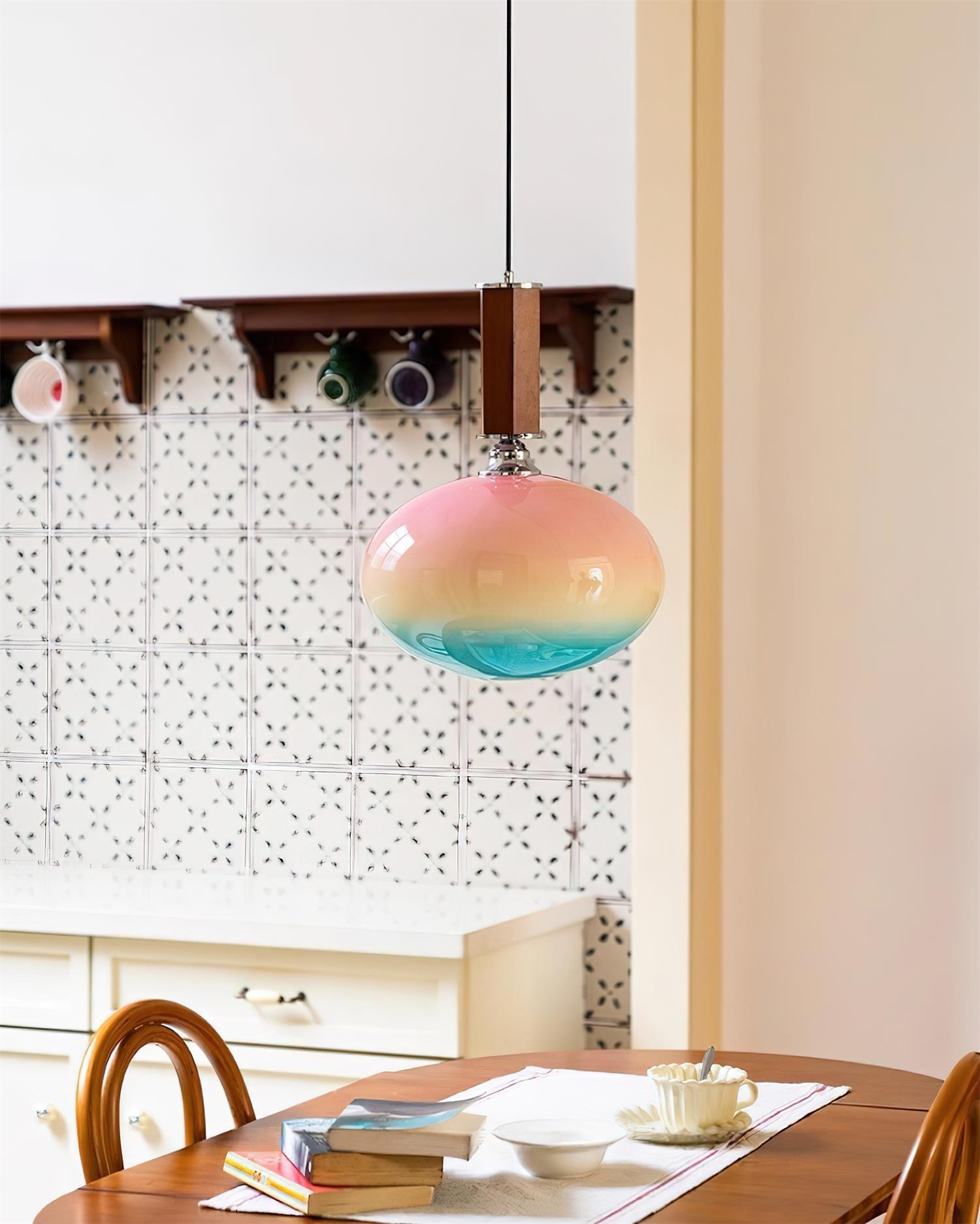 Lampa wisząca Lumia nad kuchnią lub stołem w jadalni