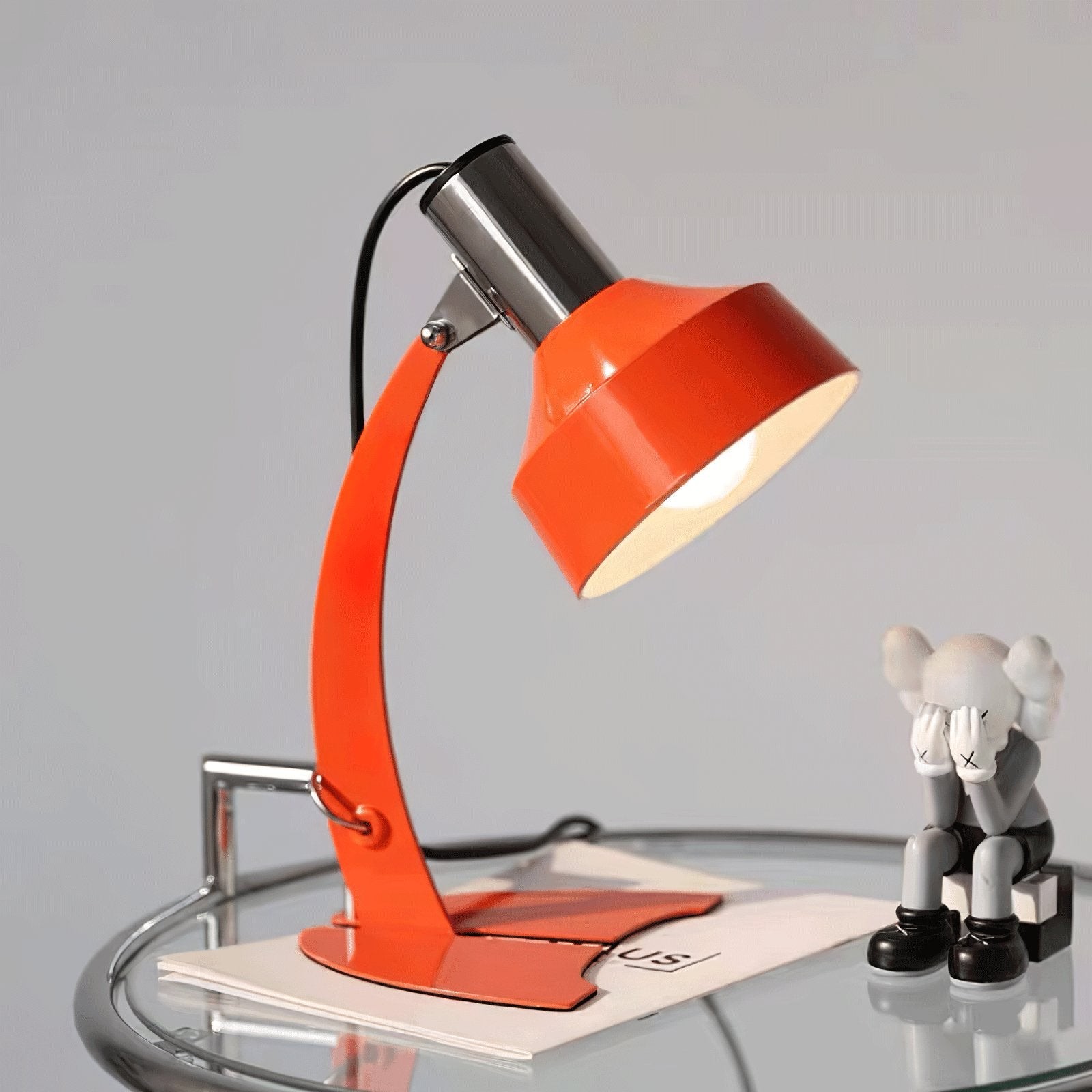 Fish Tail Arch Table Lamp M05